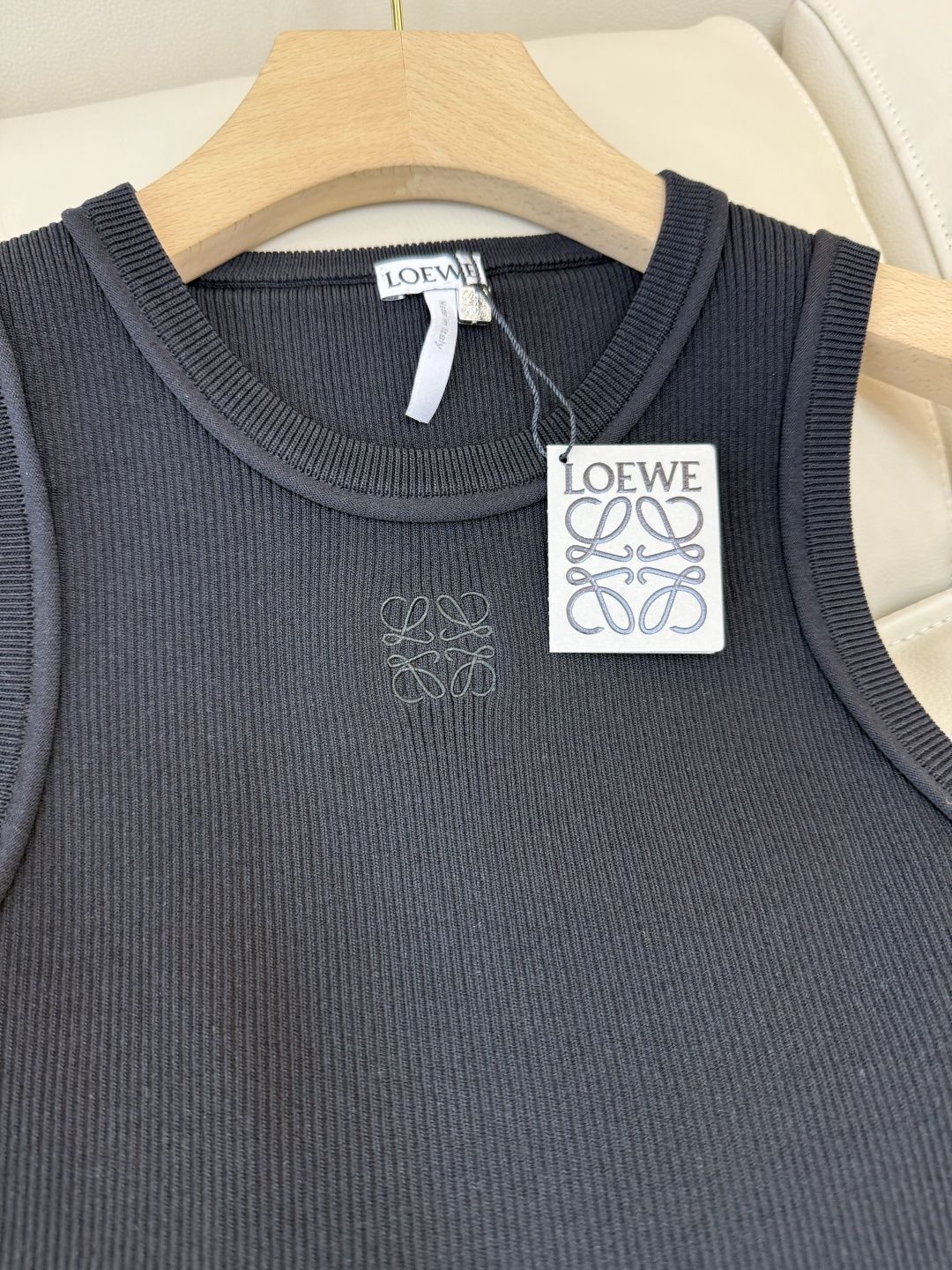 QG0146#新款T恤💕Loewe 顶级版针织弹力无袖背心T恤 白色 黑色 咖色 SML