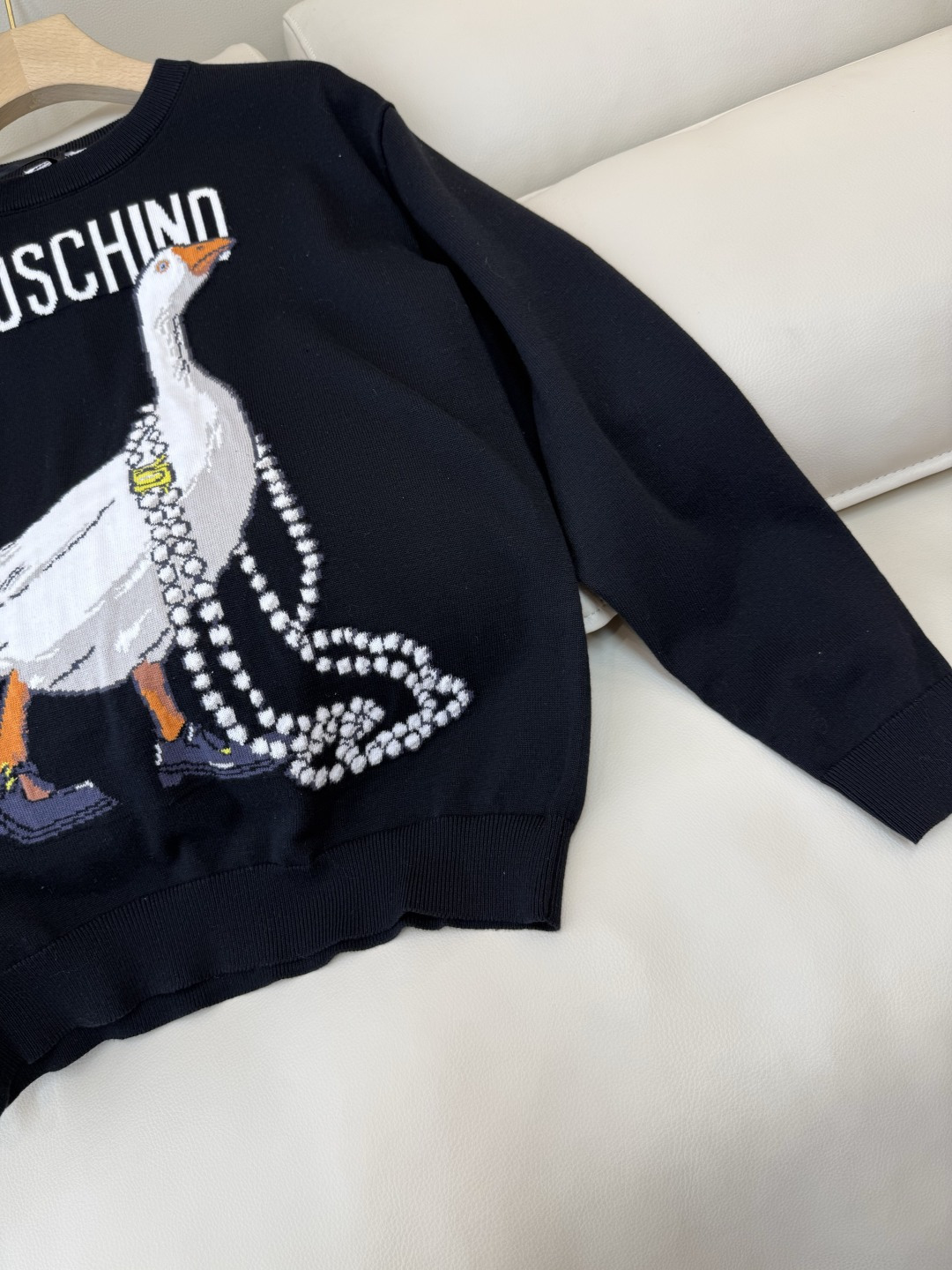 QG0148#新款T恤💕Monschino 珍珠大鹅🦢 字母配色针织长袖毛衣T恤 黑色 粉色 SML