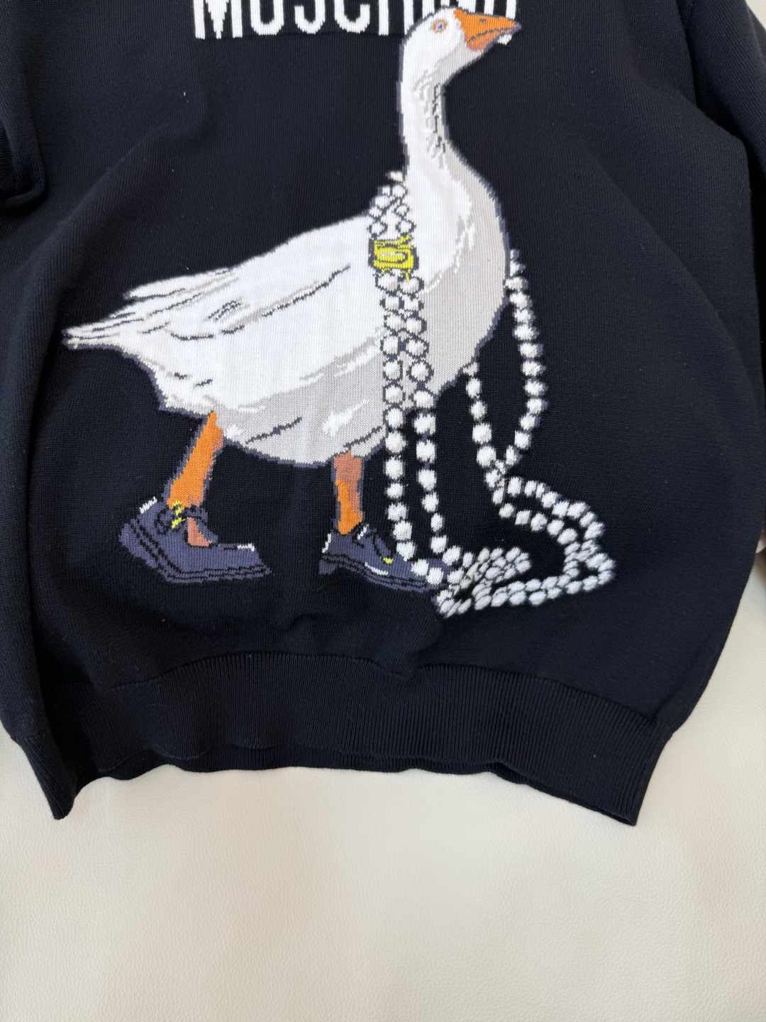 QG0148#新款T恤💕Monschino 珍珠大鹅🦢 字母配色针织长袖毛衣T恤 黑色 粉色 SML