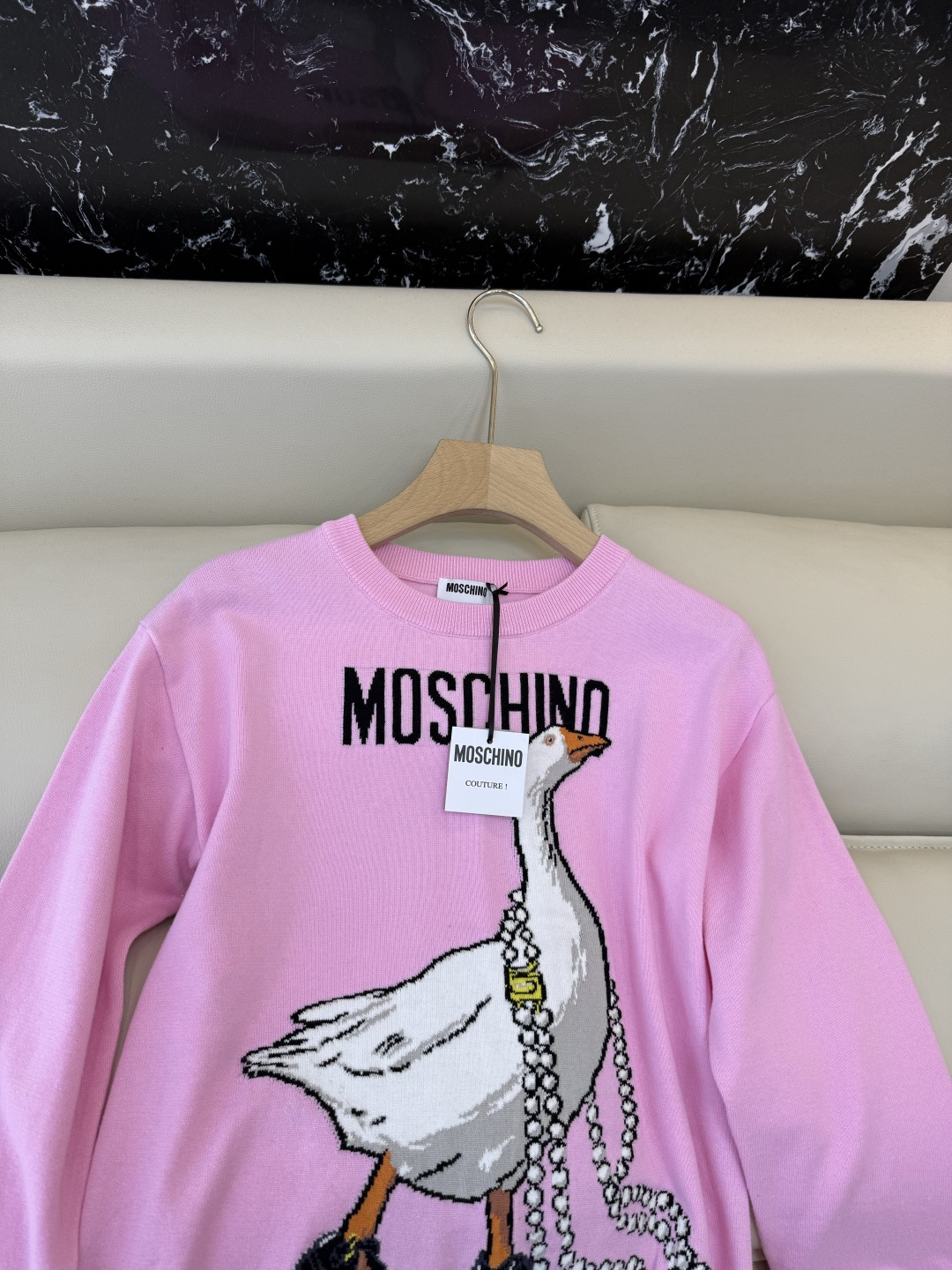 QG0148#新款T恤💕Monschino 珍珠大鹅🦢 字母配色针织长袖毛衣T恤 黑色 粉色 SML