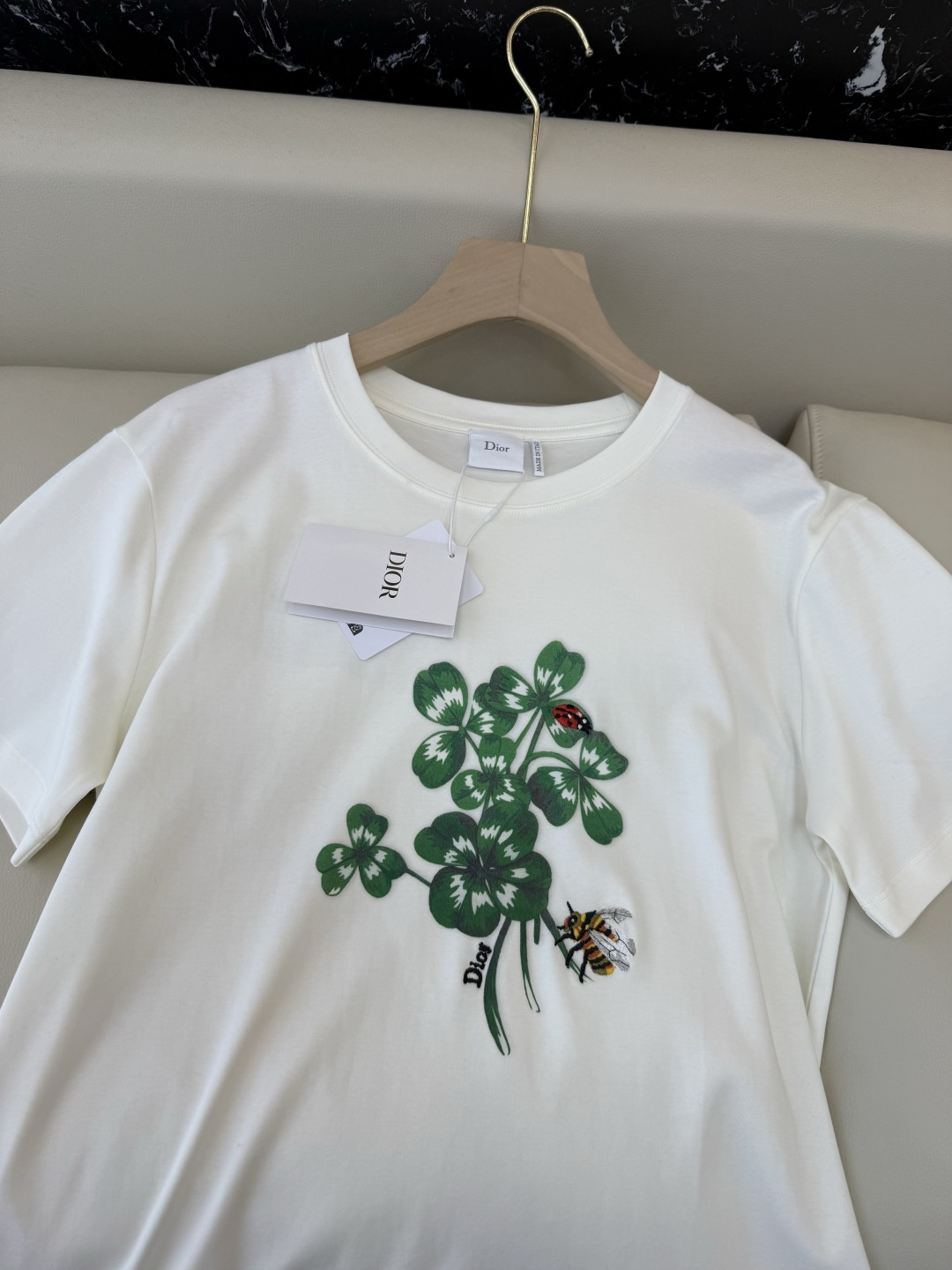 QG0142#新款T恤💕dior 顶级版 85% 棉 15% 麻 四叶草🍀花卉印花刺绣小蜜蜂 短袖T恤 