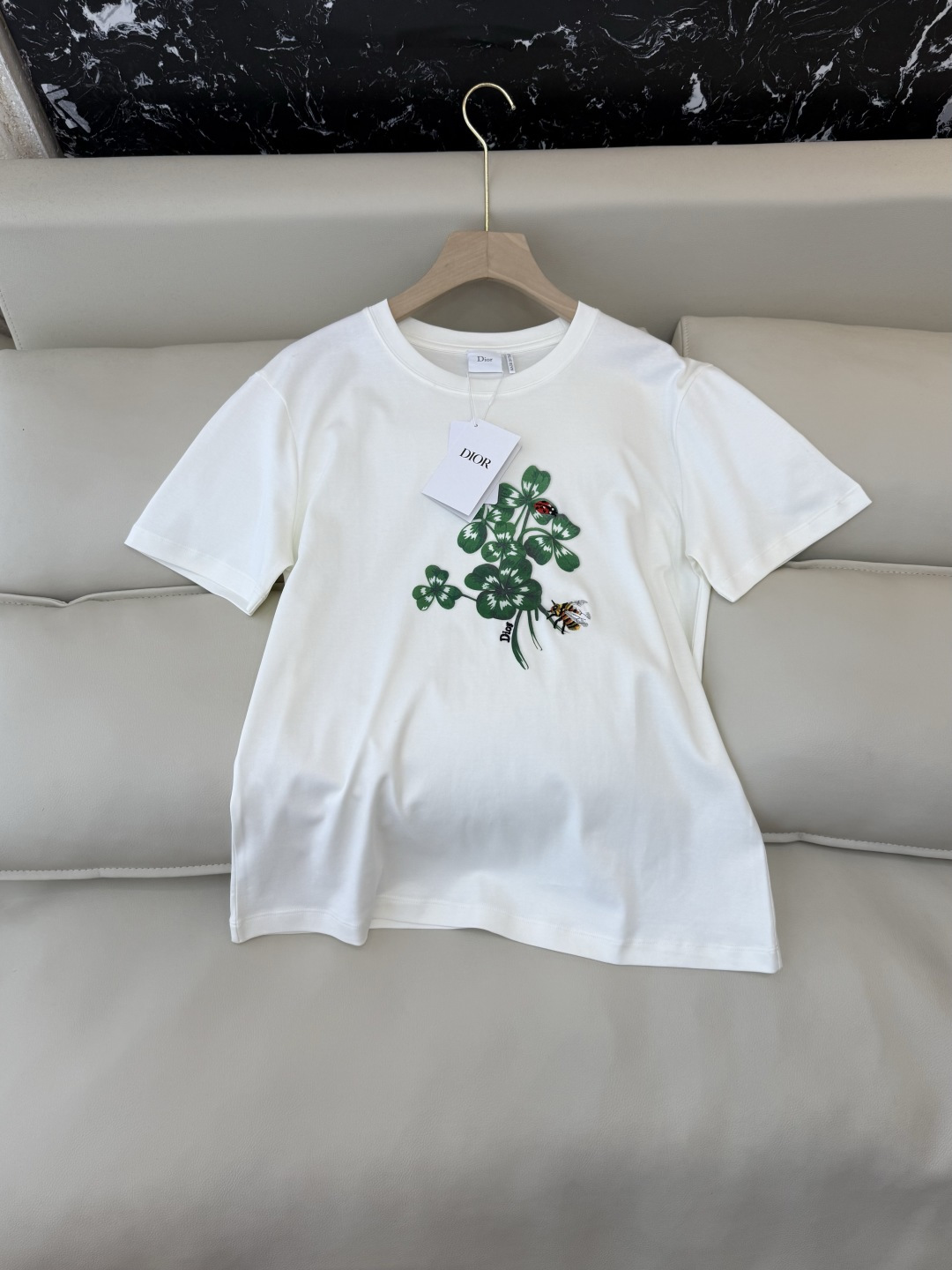 QG0142#新款T恤💕dior 顶级版 85% 棉 15% 麻 四叶草🍀花卉印花刺绣小蜜蜂 短袖T恤 