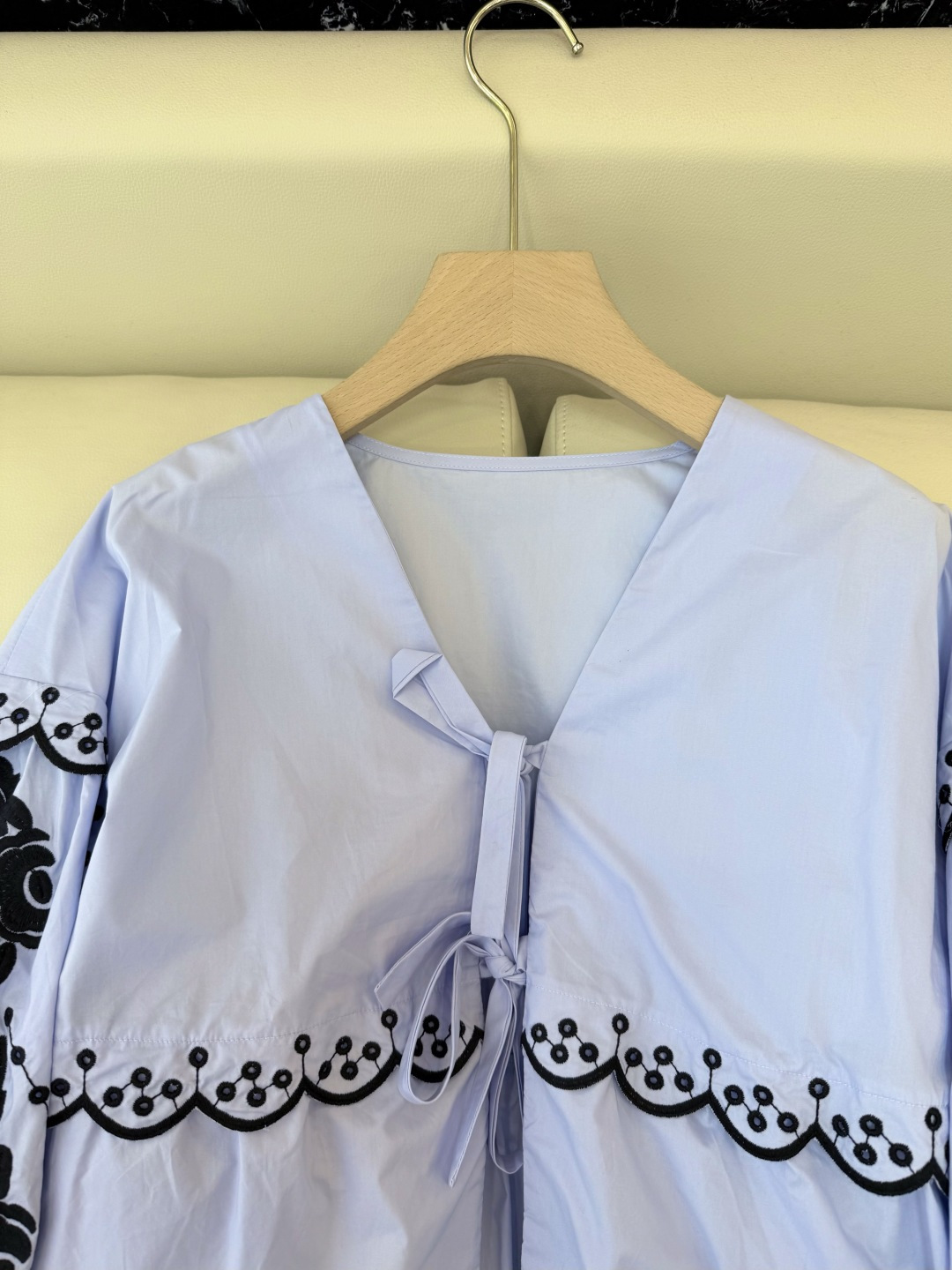 ES009#新款上衣💕ES 镂空绣花 立体长袖开衫上衣 黑色 蓝色 SML