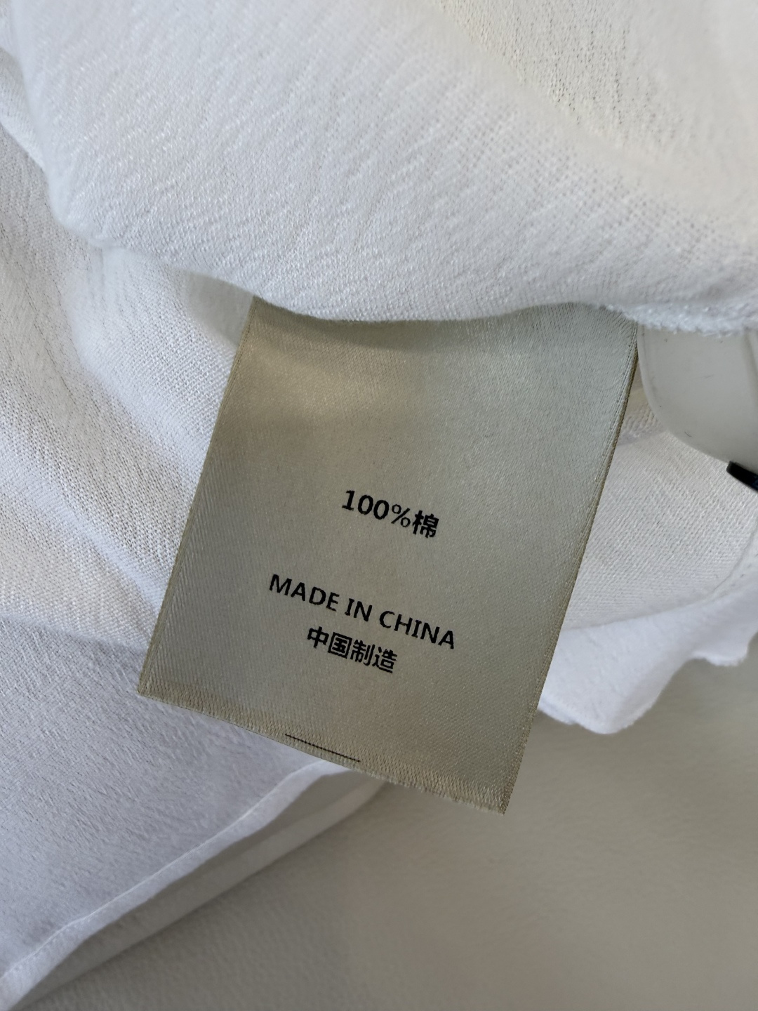 ES007#新款上衣💕ES 度假风 绣花立体 公主风上衣 白色 黑色 SML