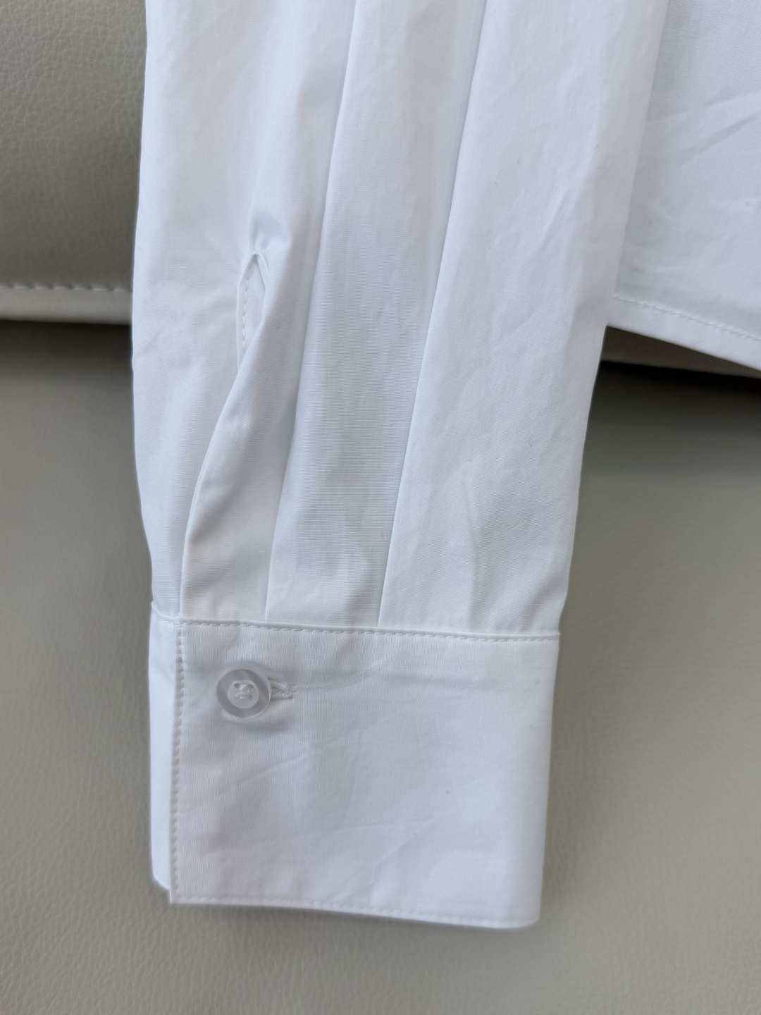 AD050#长袖衬衫‼️Prada 手工钉钻 长袖衬衫 粉色 蓝色 白色 SML