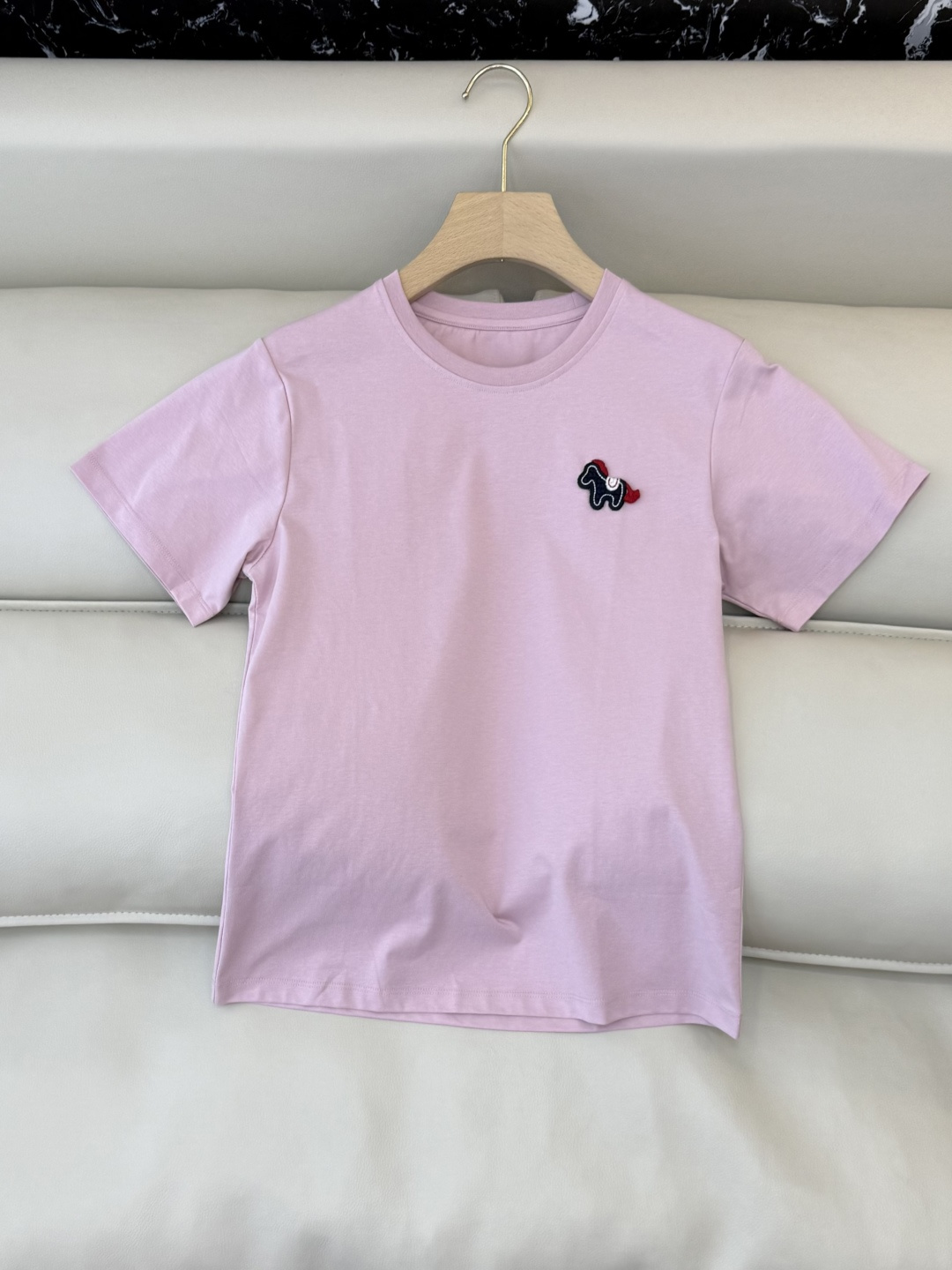 AD052#短袖T恤‼️手工立体小马 修身款 短袖T恤 白色 黑色 粉色SML
