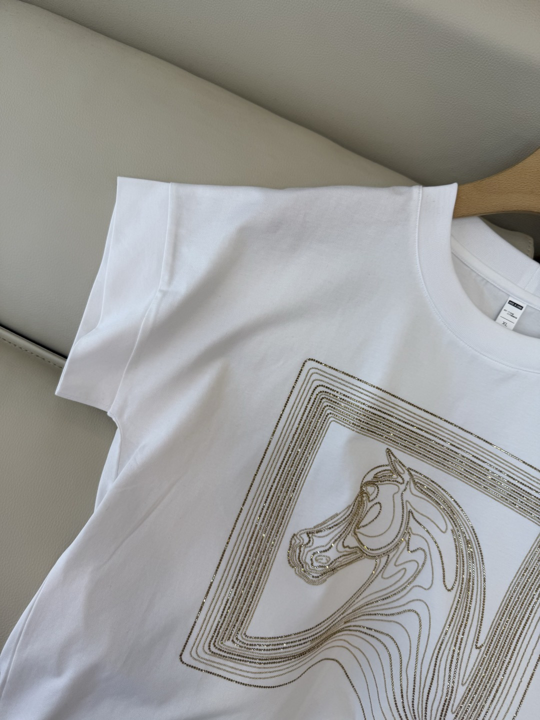 AD022#短袖T恤‼️手工钉珠 绣马 短袖T恤 白色 黑色 粉色 灰色 MLXL