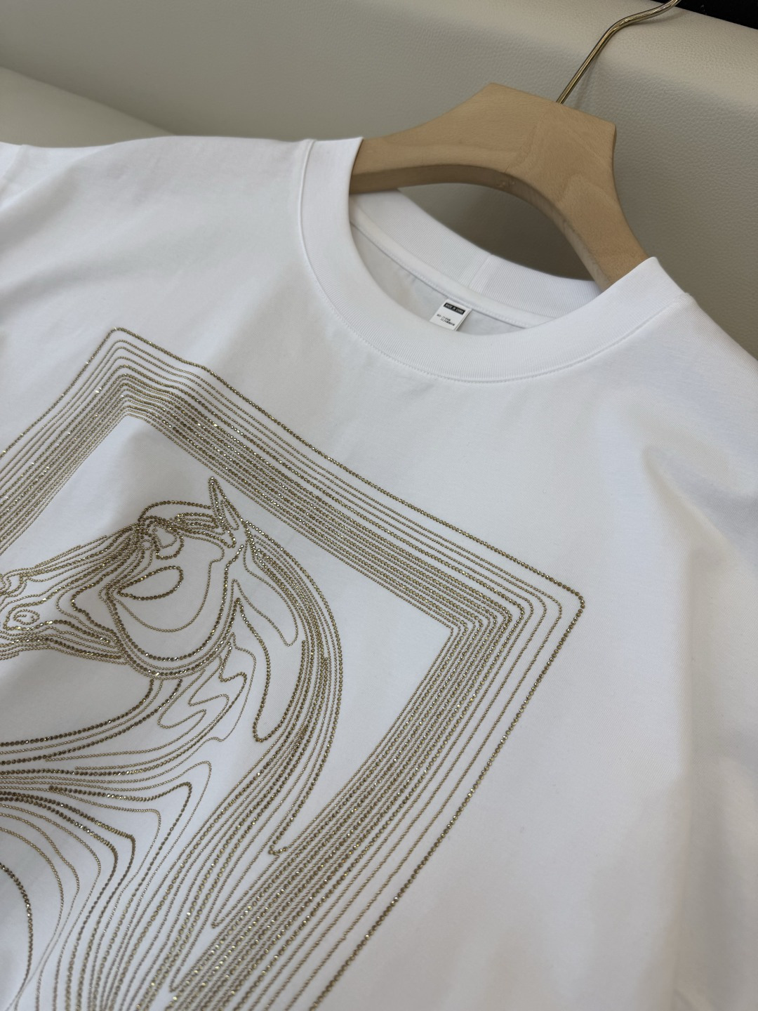 AD022#短袖T恤‼️手工钉珠 绣马 短袖T恤 白色 黑色 粉色 灰色 MLXL