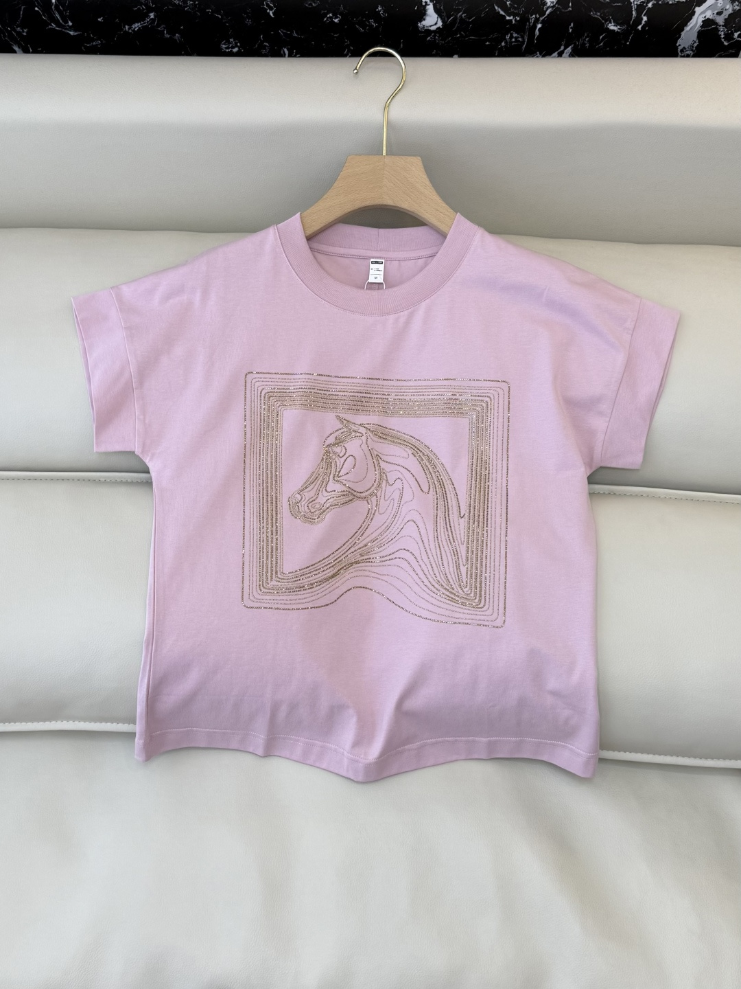 AD022#短袖T恤‼️手工钉珠 绣马 短袖T恤 白色 黑色 粉色 灰色 MLXL