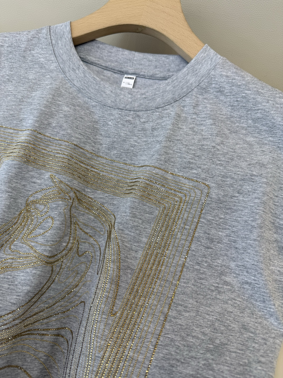 AD022#短袖T恤‼️手工钉珠 绣马 短袖T恤 白色 黑色 粉色 灰色 MLXL