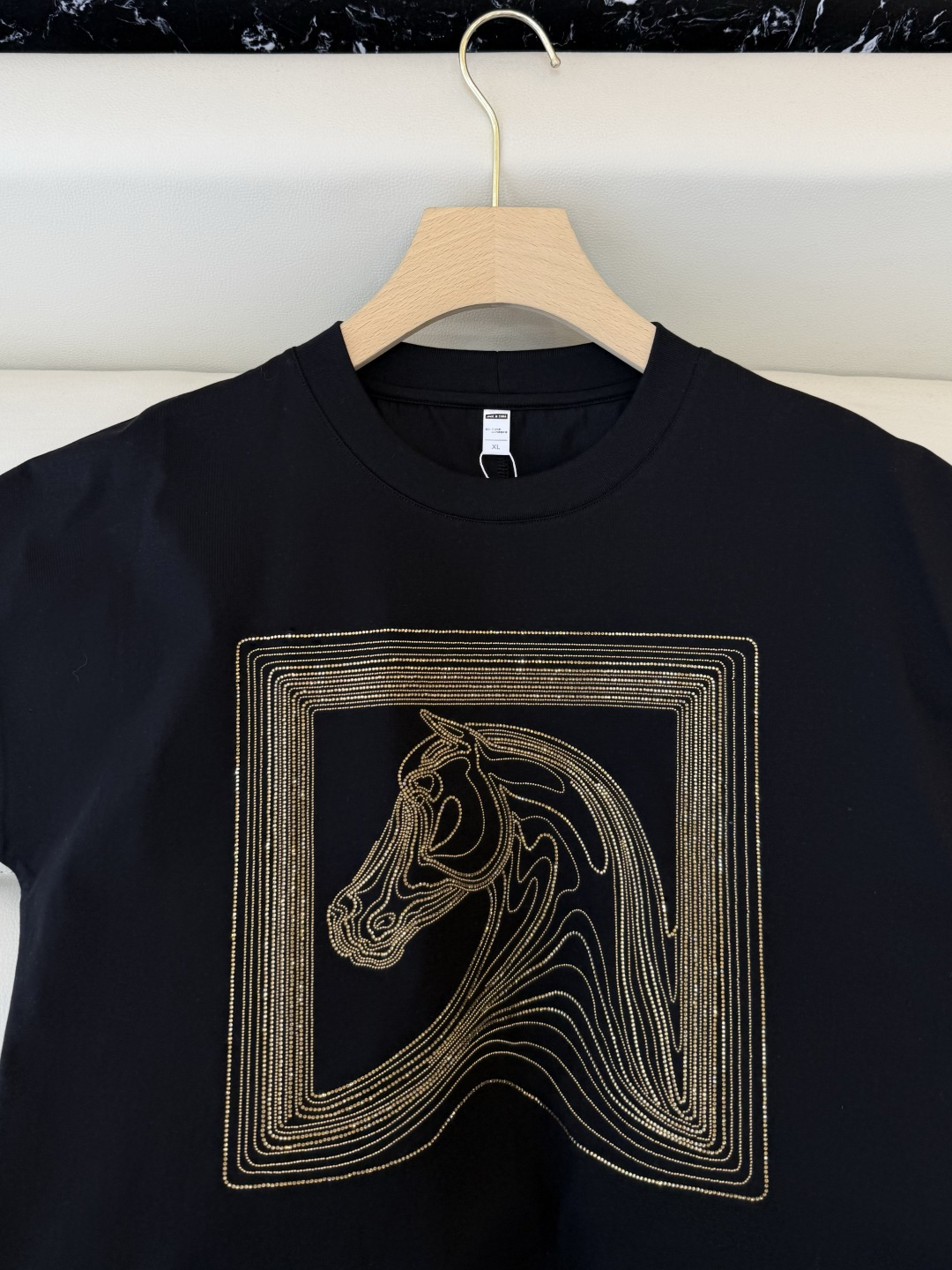 AD022#短袖T恤‼️手工钉珠 绣马 短袖T恤 白色 黑色 粉色 灰色 MLXL