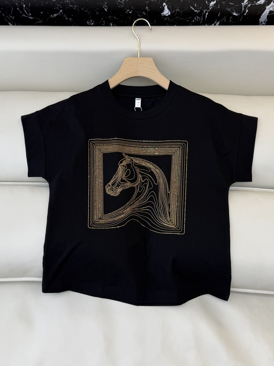 NO:716287,AD022# short-sleeved T-shirt, hand-beaded, embroidered horse, short-sleeved T-shirt, white, black, pink, gray, MLXL,, T-shirt, tees, t-shirt,19860909AD022#短袖T恤 手工钉珠 绣马 短袖T恤 白色 黑色 粉色 灰色 MLXL,,T-shirt,tees，t-shirt,,Women's clothing