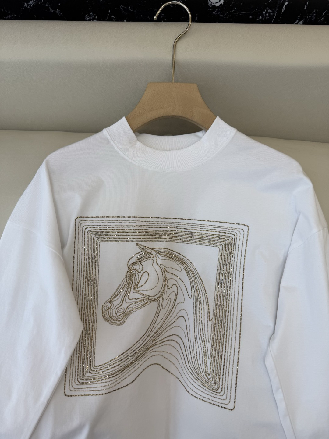 AD055#T恤‼️手工链条立体小马 宽松版 长袖T恤 白色 黑色 SML