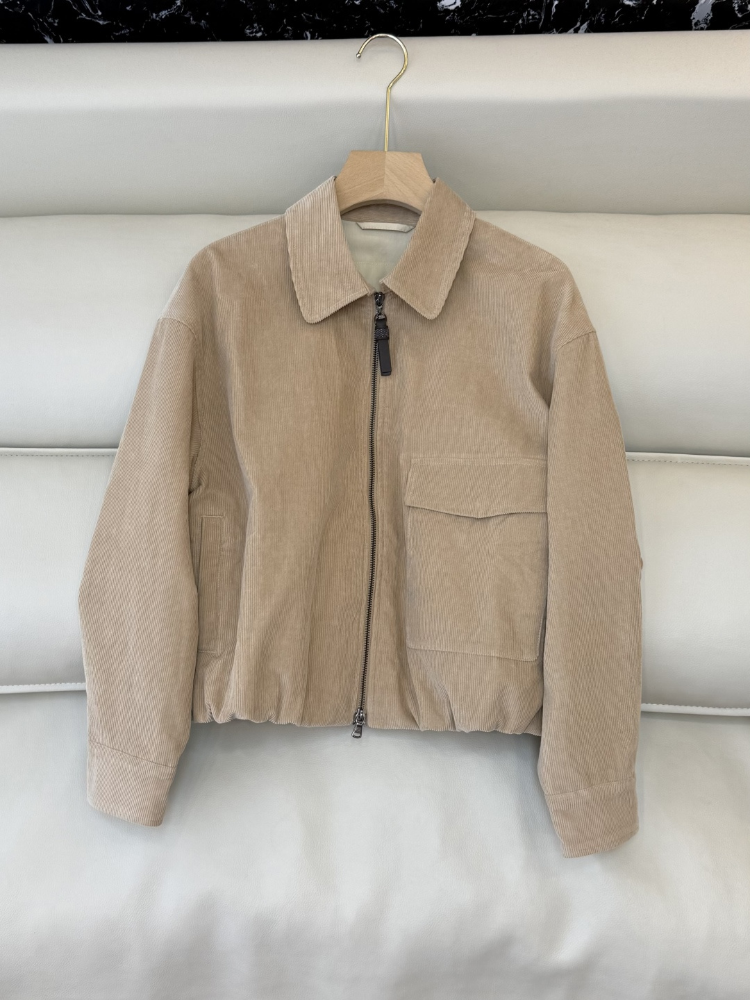 NO:715357,QGL038#New Jacket P BC Corduroy Zipper Jacket Apricot SML,,jackets & coats,19860909QGL038#新款外套P BC 灯芯绒拉链外套 杏色 SML,,jackets & coats,,Women's clothing