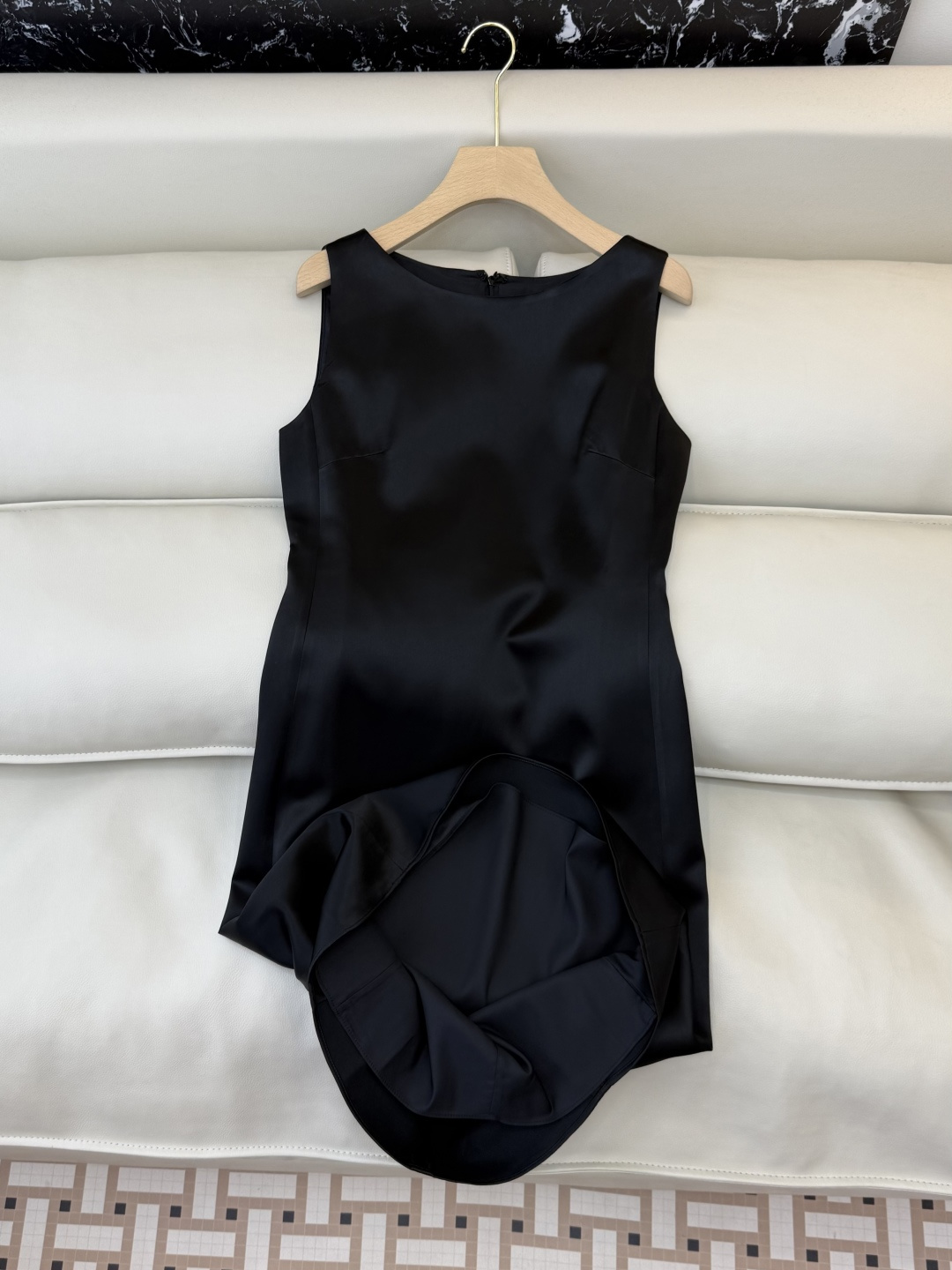 QD7988#新款裙子💕theory 极简风 70% 三醋酸 无袖缎面连衣裙 白色 黑色2/4/6/8