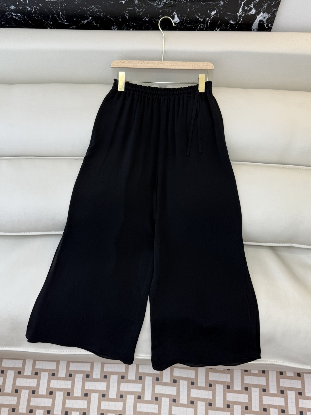 NO:715975,QD7993# New Pants ICICLE Real Silk Ghost Crepe Wide Leg Pants SMLXL,,real silk,19860909QD7993#新款裤子 ICICLE 之禾 真丝鬼绉阔腿长裤 SMLXL,,real silk,,Women's clothing