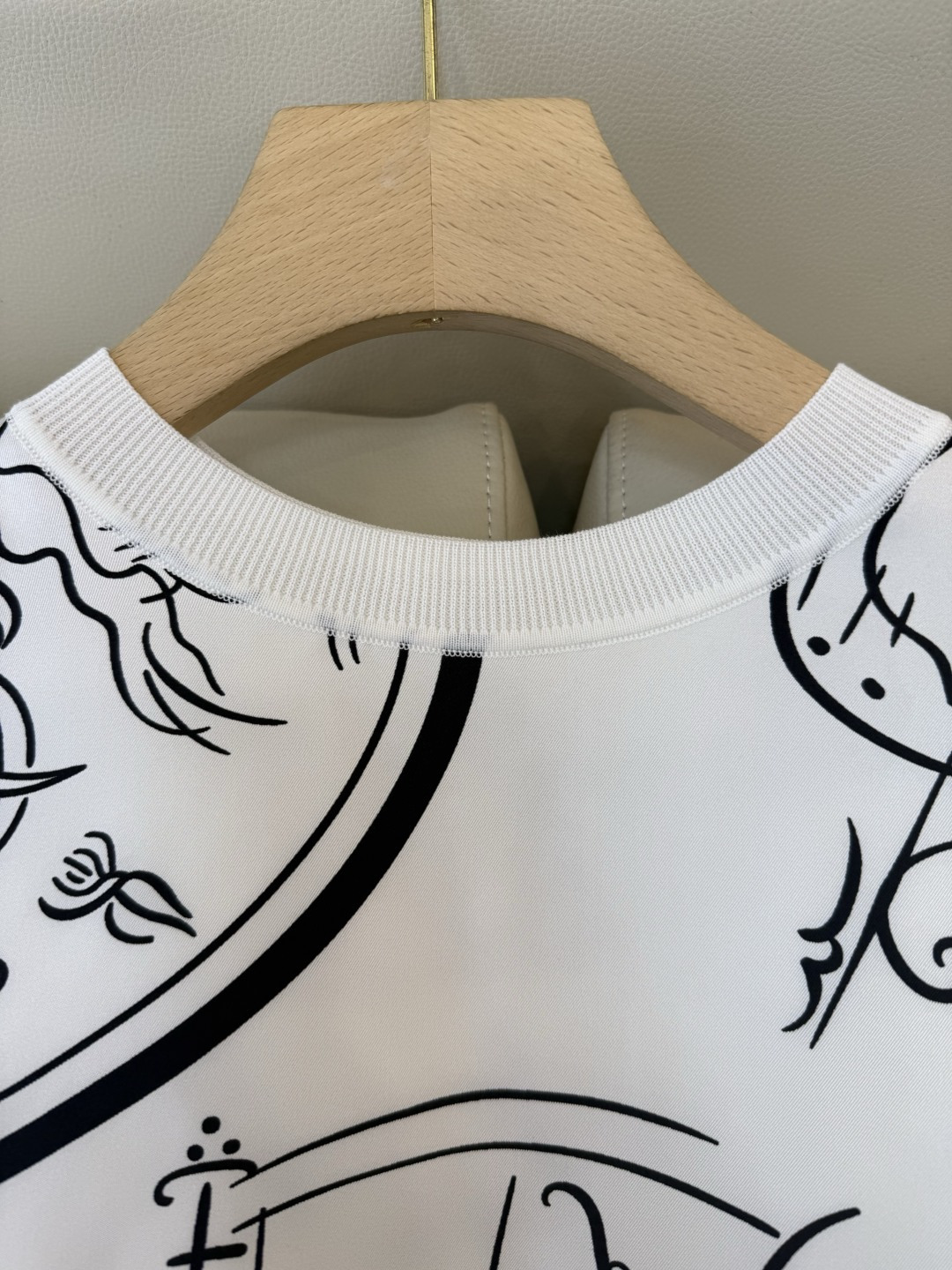 H32604#新款针织衫💕H家 100% 真丝 ➕ 针织面料 短袖 针织衫 三色 SMLXL