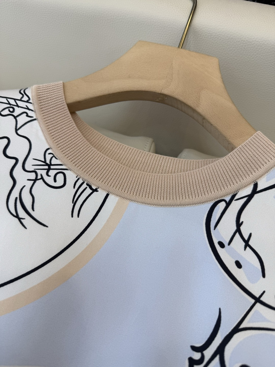 H32604#新款针织衫💕H家 100% 真丝 ➕ 针织面料 短袖 针织衫 三色 SMLXL