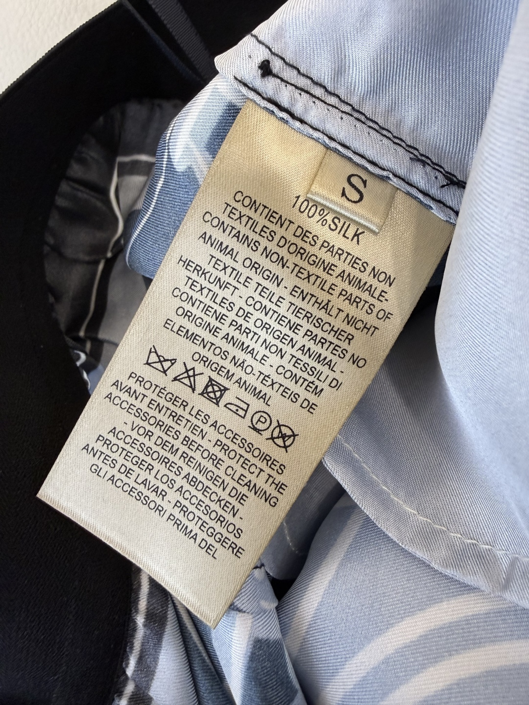 H32605+H32604#新款套装💕H家 爱马仕 真丝印花拼接针织短袖上衣➕真丝印花七分裤 套装 SM