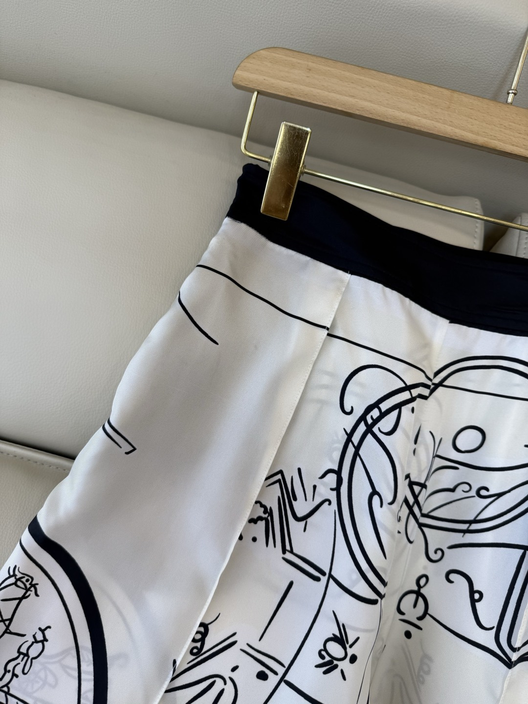 H32605+H32606#新款套装💕H家 爱马仕 真丝印花长袖衬衫➕真丝印花七分裤 套装 SMLX L