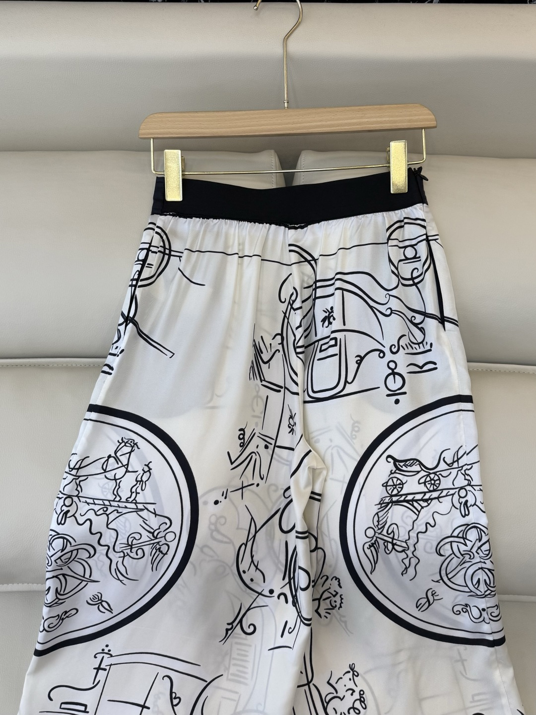 H32605+H32606#新款套装💕H家 爱马仕 真丝印花长袖衬衫➕真丝印花七分裤 套装 SMLX L