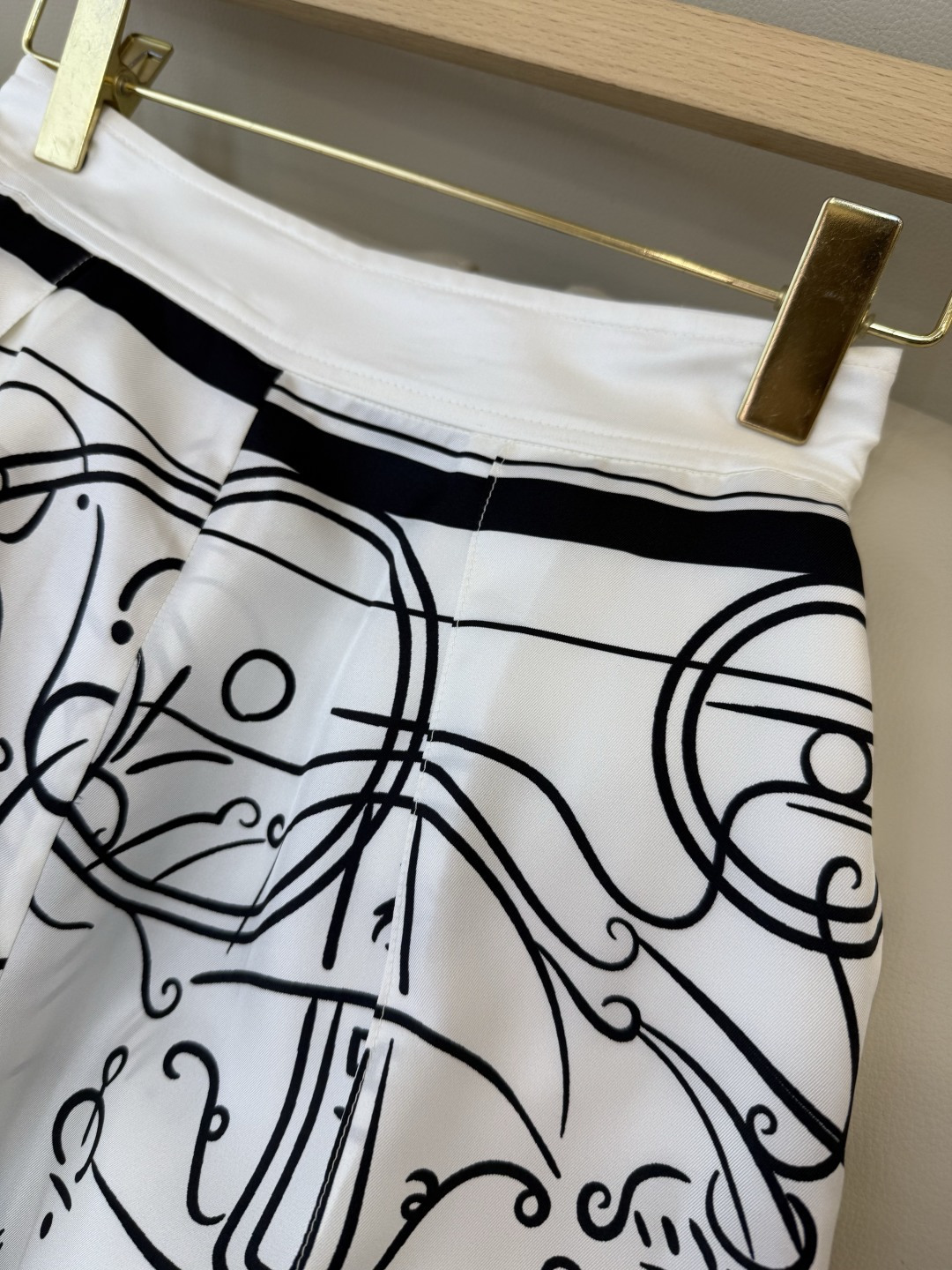 H32605#新款裤子💕H家 100% 真丝 印花阔腿七分裤 SMLXL