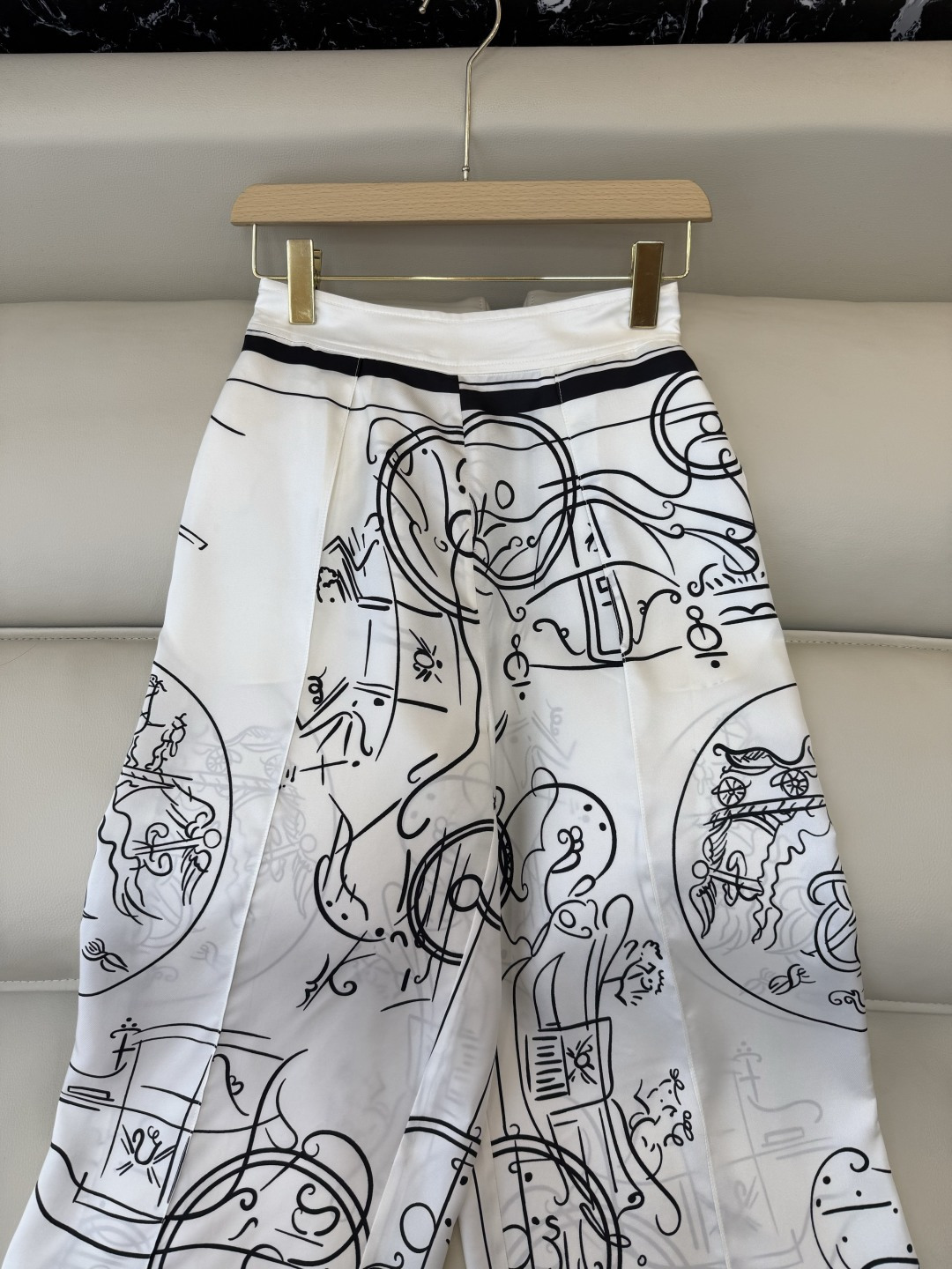 H32605#新款裤子💕H家 100% 真丝 印花阔腿七分裤 SMLXL