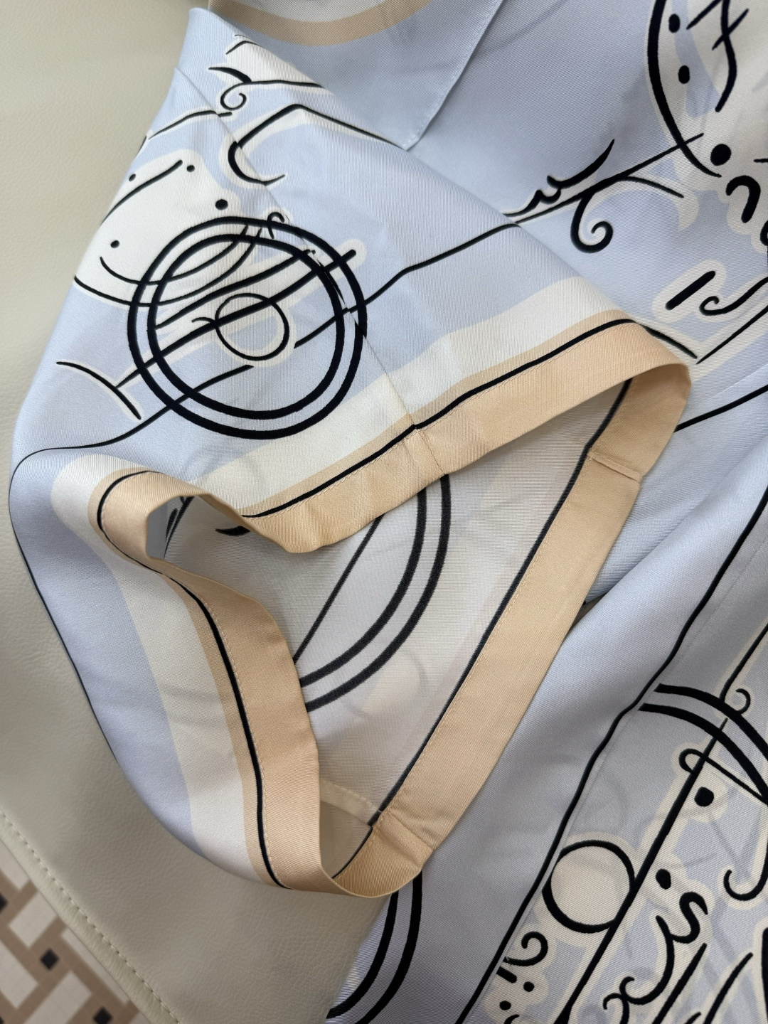 H32605#新款裤子💕H家 100% 真丝 印花阔腿七分裤 三色 SMLXL