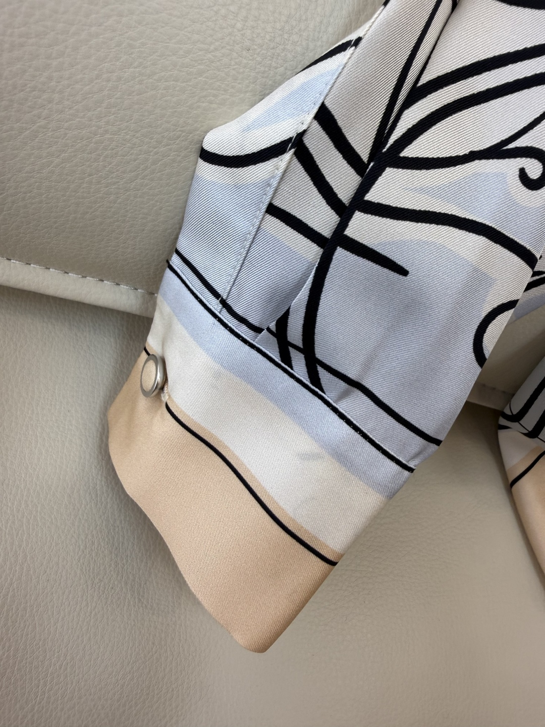 H32606#新款衬衫💕H家 爱马仕 定位印花 100%斜纹真丝印花长袖衬衫 四色 SMLXL