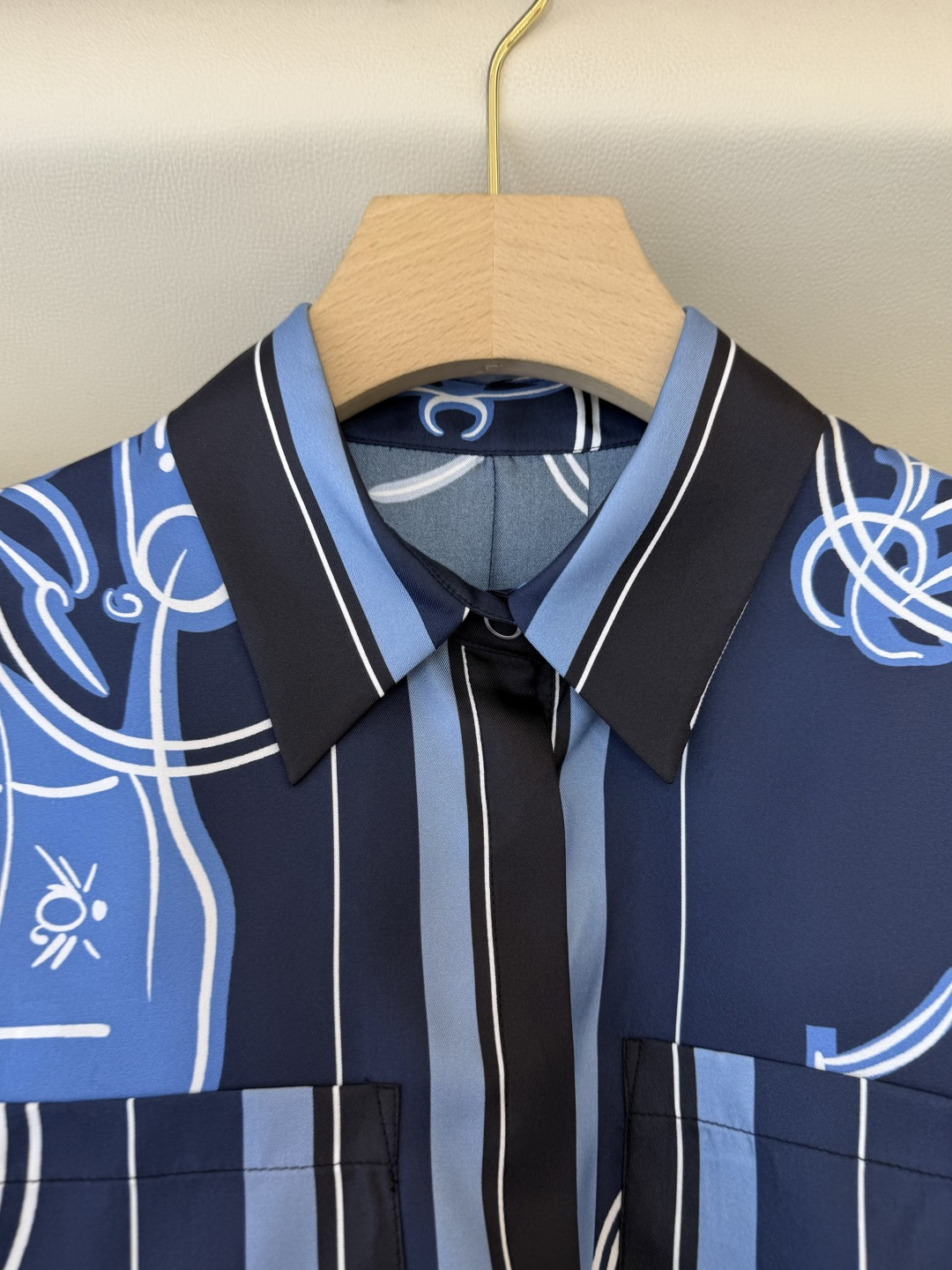 H32606#新款衬衫💕H家 爱马仕 定位印花 100%斜纹真丝印花长袖衬衫 四色 SMLXL