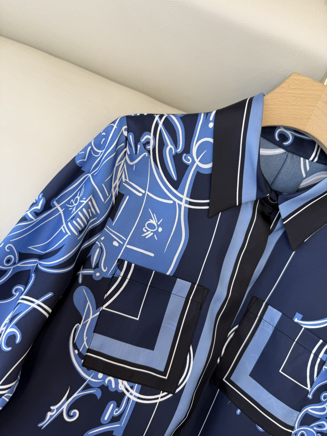 H32606#新款衬衫💕H家 爱马仕 定位印花 100%斜纹真丝印花长袖衬衫 四色 SMLXL