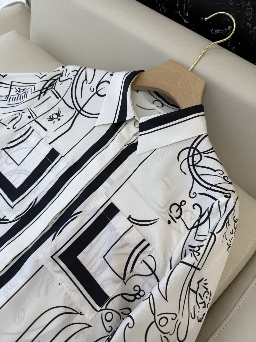 H32606#新款衬衫💕H家 爱马仕 定位印花 100%斜纹真丝印花长袖衬衫 四色 SMLXL