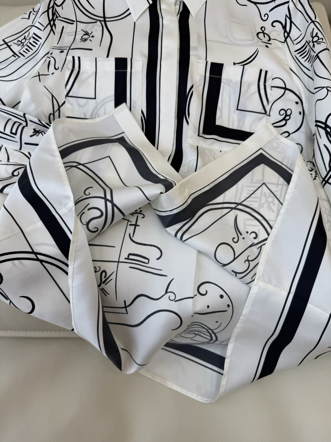 H32606#新款衬衫💕H家 爱马仕 定位印花 100%斜纹真丝印花长袖衬衫 四色 SMLXL