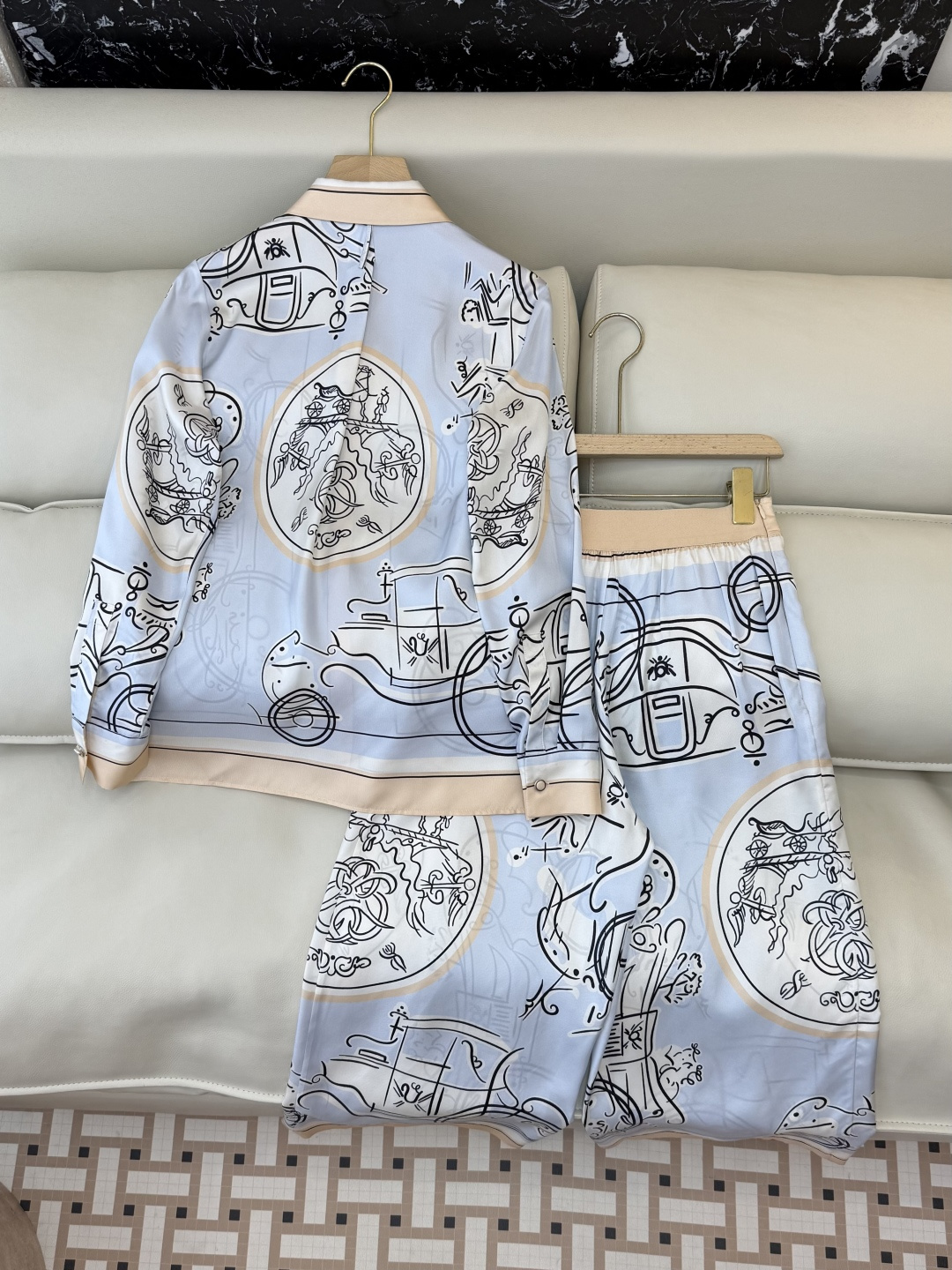 H32605+H32606#新款套装💕H家 爱马仕 真丝印花长袖衬衫➕真丝印花七分裤 套装 SMLX L