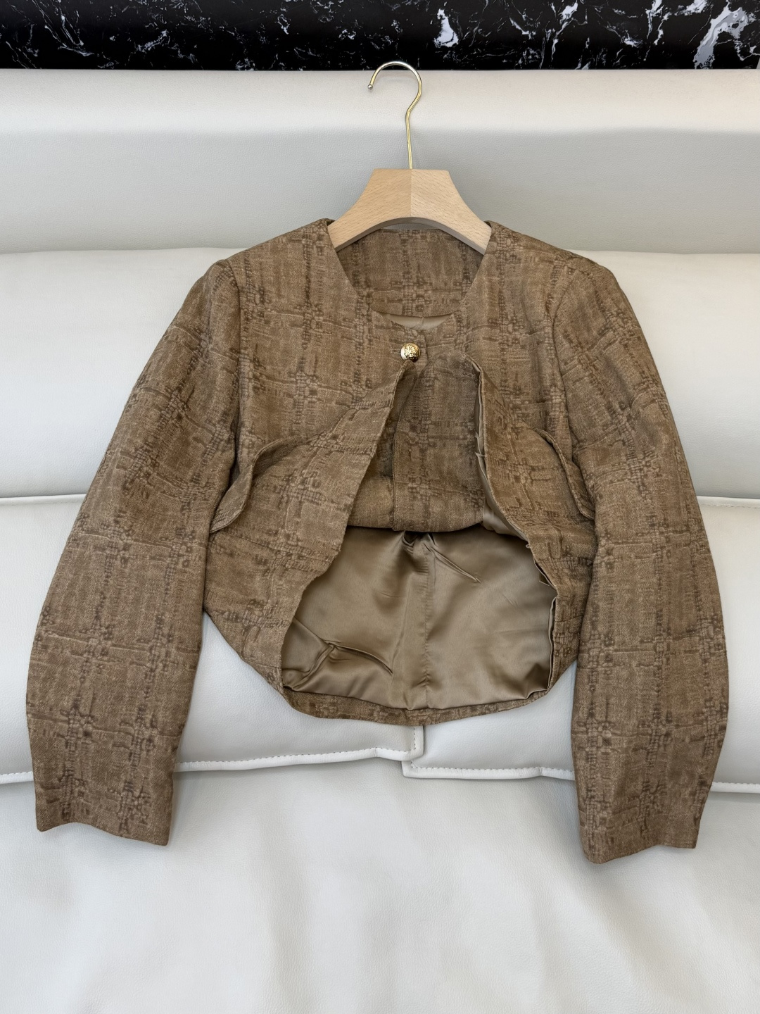 MT003#新款外套💕celine风 金扣 老钱风 长袖小外套 咖色 白色 黑色 M L