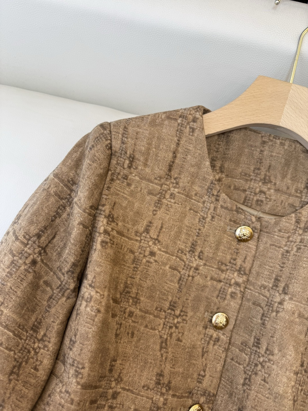 MT003#新款外套💕celine风 金扣 老钱风 长袖小外套 咖色 白色 黑色 M L