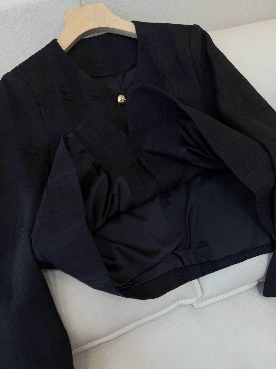 MT003#新款外套💕celine风 金扣 老钱风 长袖小外套 咖色 白色 黑色 M L