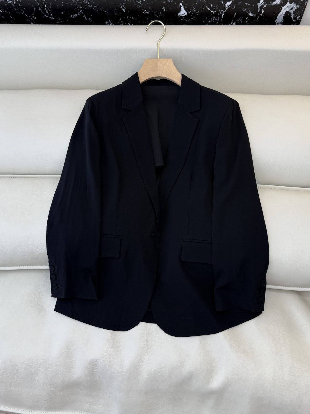 NO:715951,MT005# new jacket theory minimalist style 85 acetic acid long-sleeved suit champagne black M L,,jackets & coats,business suit,19860909MT005#新款外套 theory 极简风 85 醋酸 长袖西装 香槟色 黑色 M L,,jackets & coats,business suit,,Women's clothing