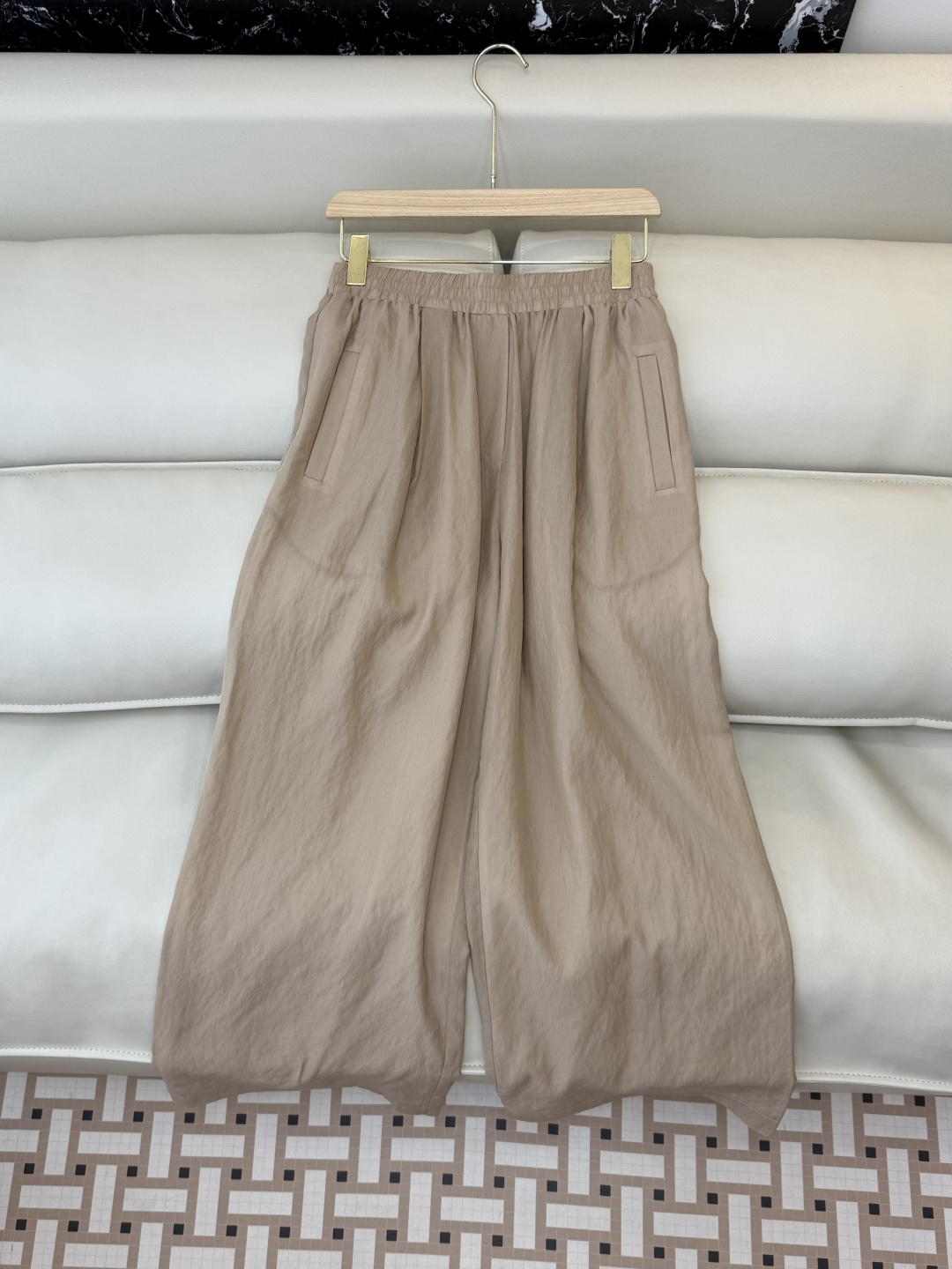 LZ26008#新款套装💕BC 55% 兰精天丝棉 长袖衬衫➕长裤套装 灰色 杏色 白色 SML