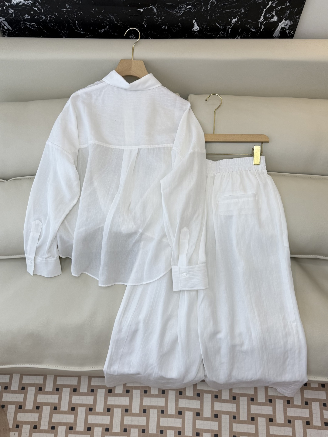 LZ26008#新款套装💕BC 55% 兰精天丝棉 长袖衬衫➕长裤套装 灰色 杏色 白色 SML