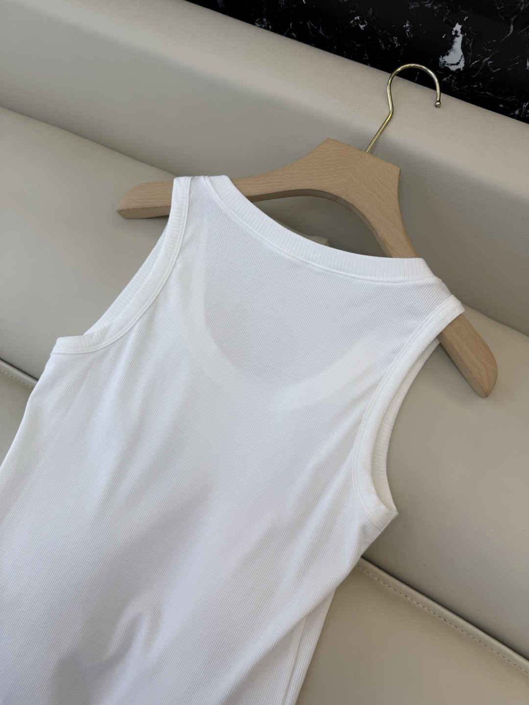 LZ26003#新款T恤💕BC 最新款背心针织链条T恤 黑色 白色 SML