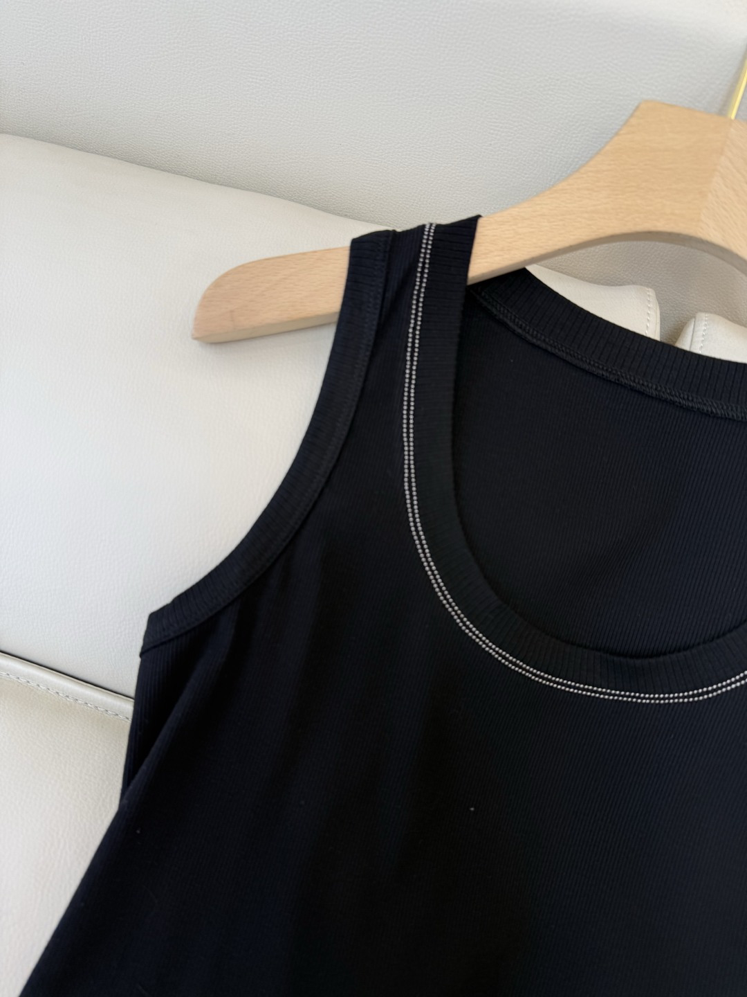 LZ26003#新款T恤💕BC 最新款背心针织链条T恤 黑色 白色 SML