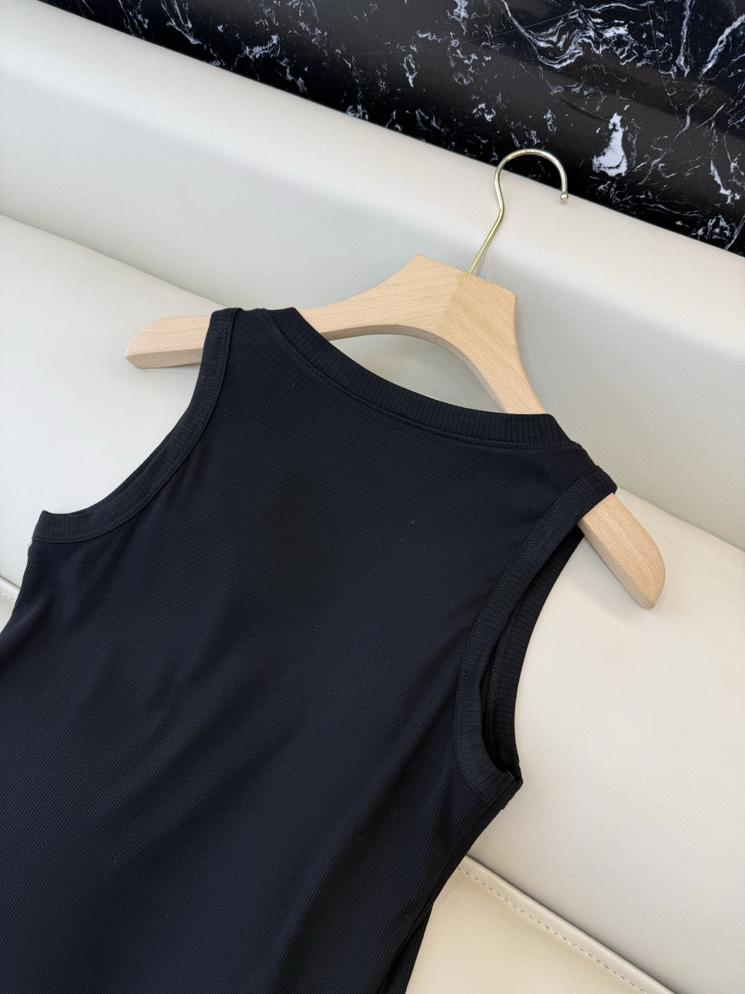 LZ26003#新款T恤💕BC 最新款背心针织链条T恤 黑色 白色 SML