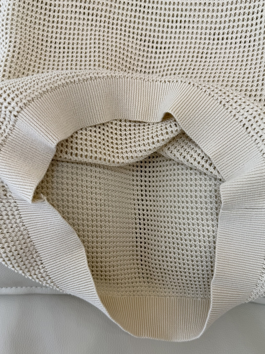 LZM26001#新款背心💕Bc 最新款 镂空无袖背心 杏色 SML