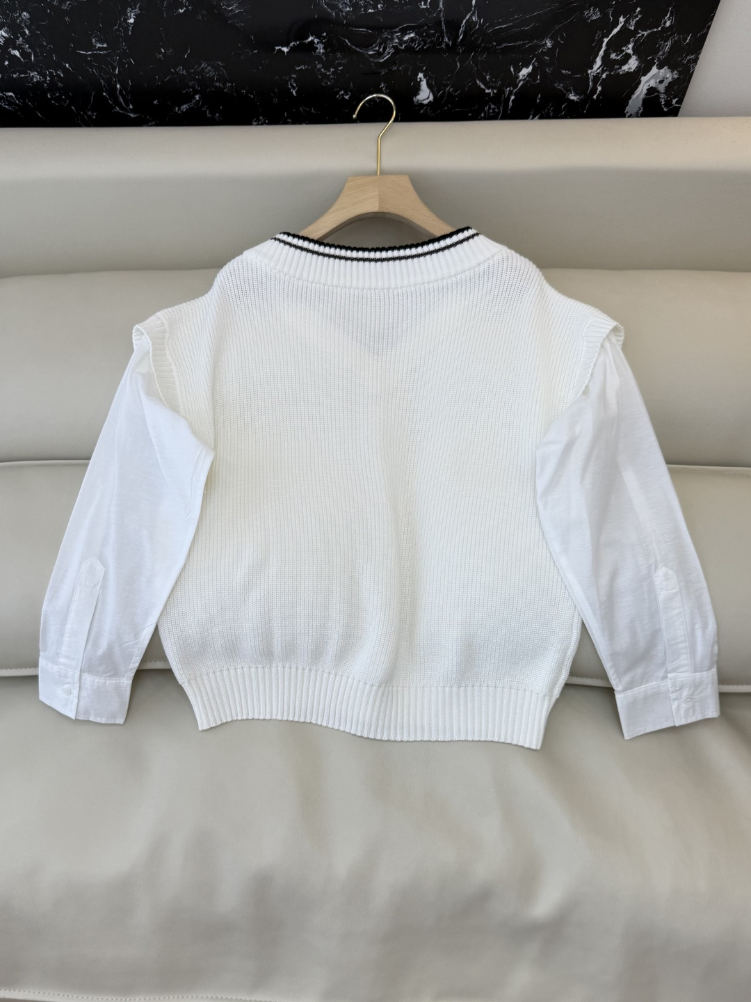 LZM26005#新款毛衣💕BC 最新款 V领100% 棉 长袖拼接 针织 白色 杏色 SML