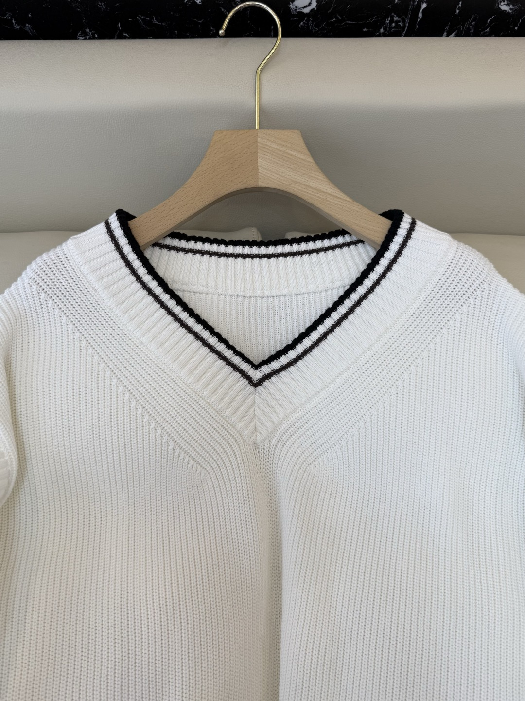 LZM26005#新款毛衣💕BC 最新款 V领100% 棉 长袖拼接 针织 白色 杏色 SML