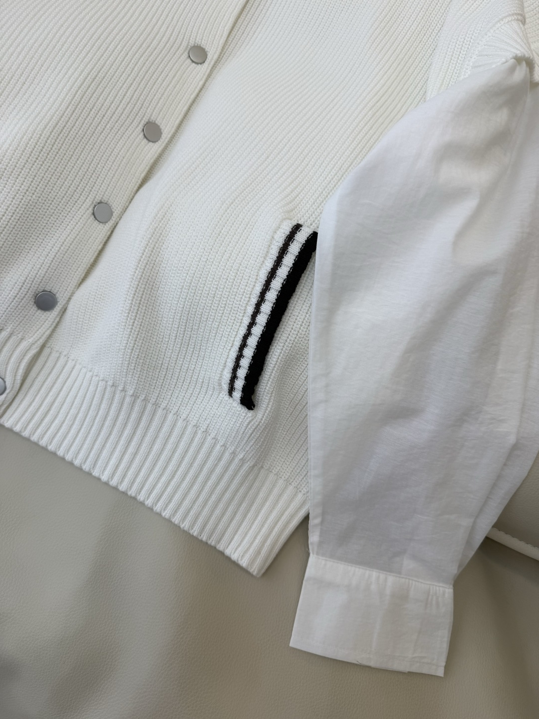 LZM26005-1#新款毛衣💕BC 最新款 V领100% 棉 长袖拼接 开衫针织 白色 杏色 SML