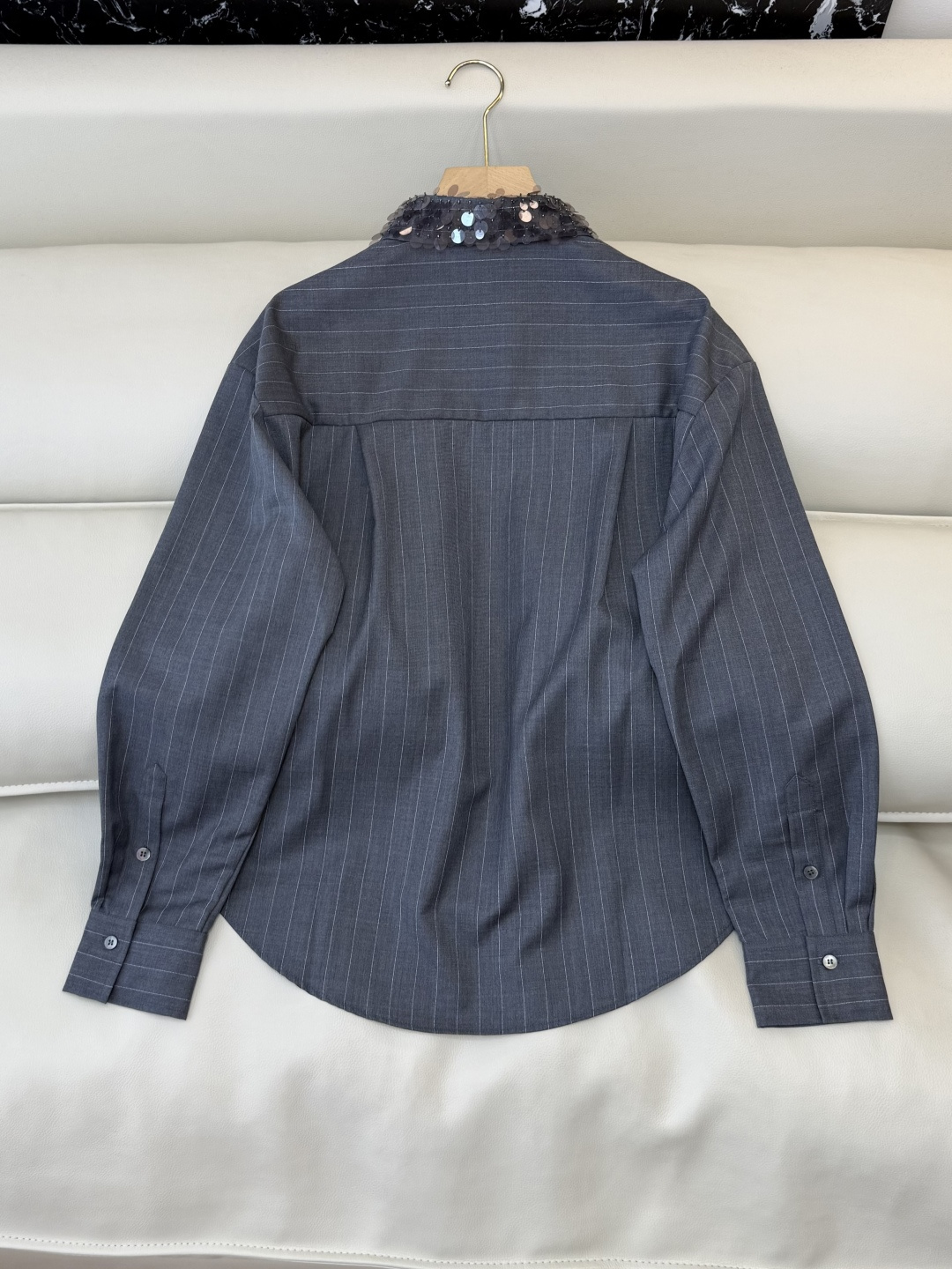 LZ25054#新款衬衫💕BC 重工珠片绣花 100% 羊毛 条纹长袖衬衫 深灰色 SML