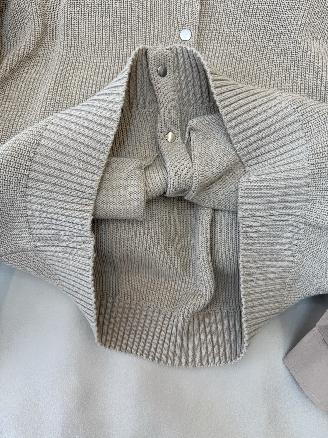 LZM26005-1#新款毛衣💕BC 最新款 V领100% 棉 长袖拼接 开衫针织 白色 杏色 SML