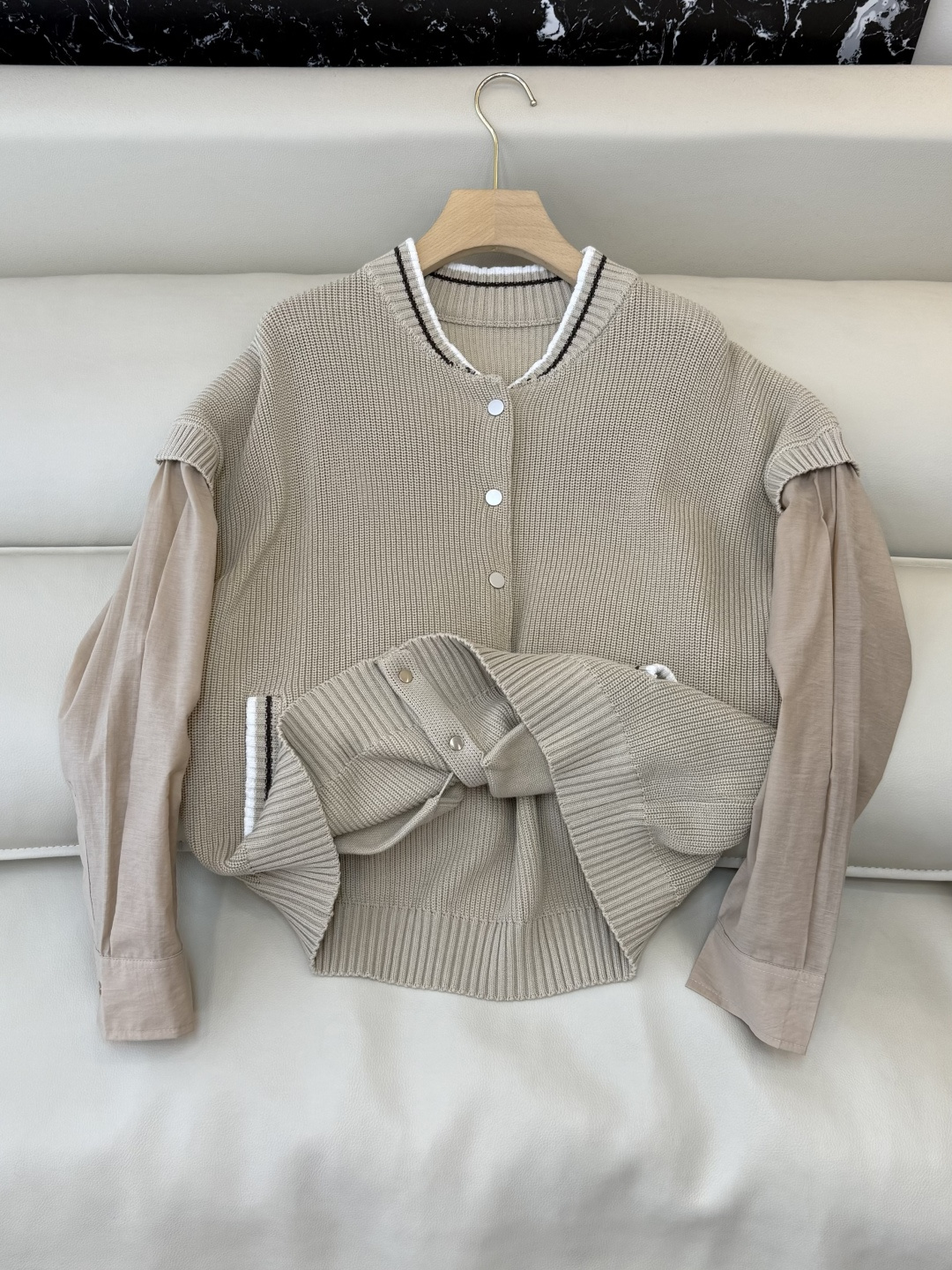 LZM26005-1#新款毛衣💕BC 最新款 V领100% 棉 长袖拼接 开衫针织 白色 杏色 SML